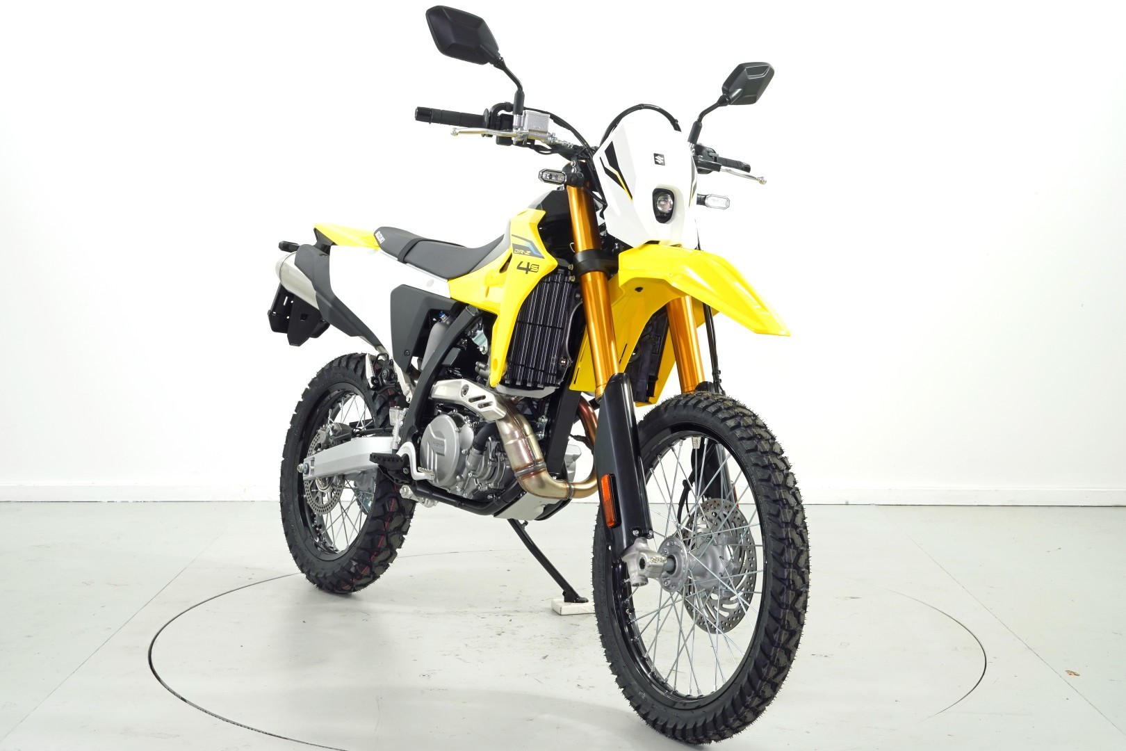 SUZUKI DR-Z4 ABS-showroom-element-1