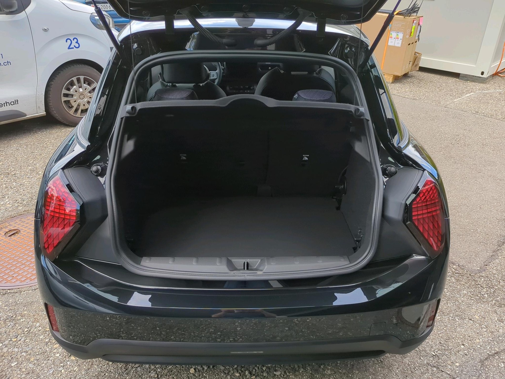 MINI Cooper 5 door C-image-15
