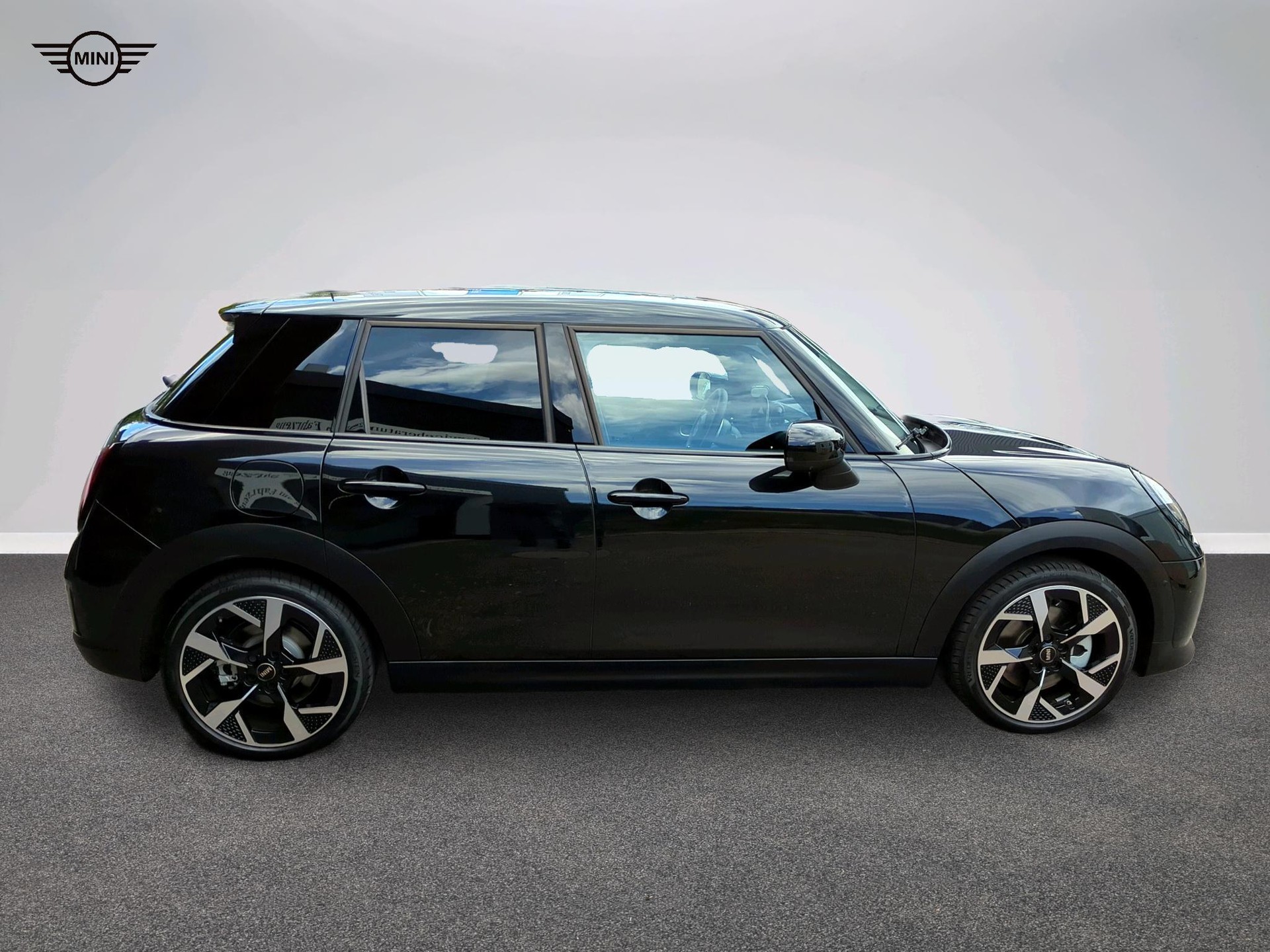 MINI Cooper 5 door C-image-1