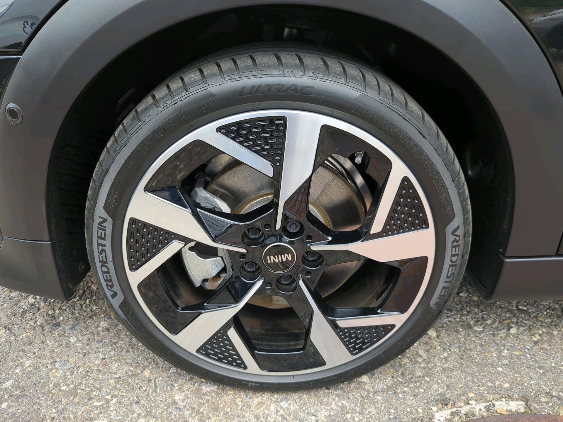 MINI Cooper 5 door C-image-9