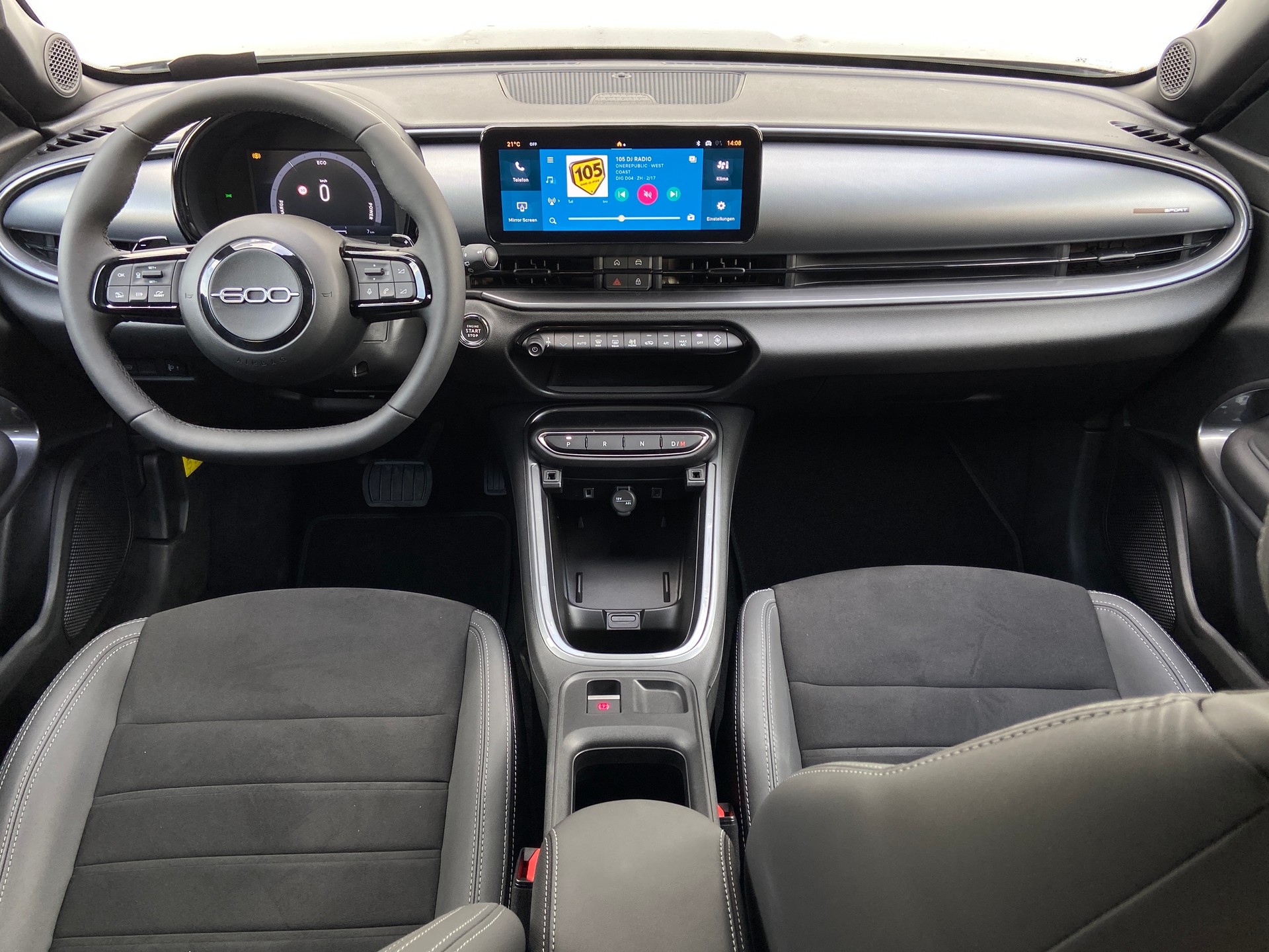 FIAT 600h Mild Hybrid Sport 145PS-image-3