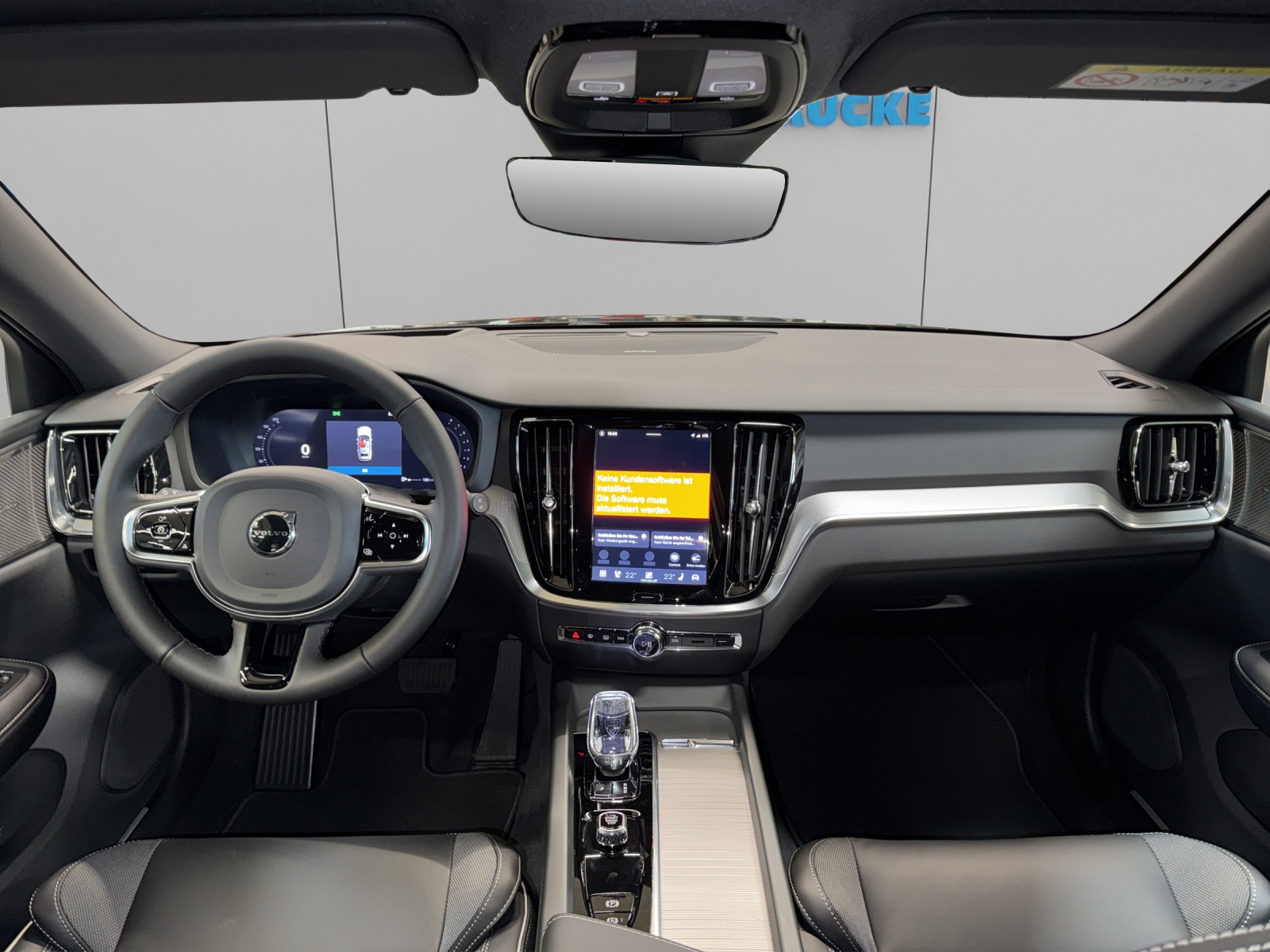 VOLVO V60 2.0 B4 Plus Dark-image-13