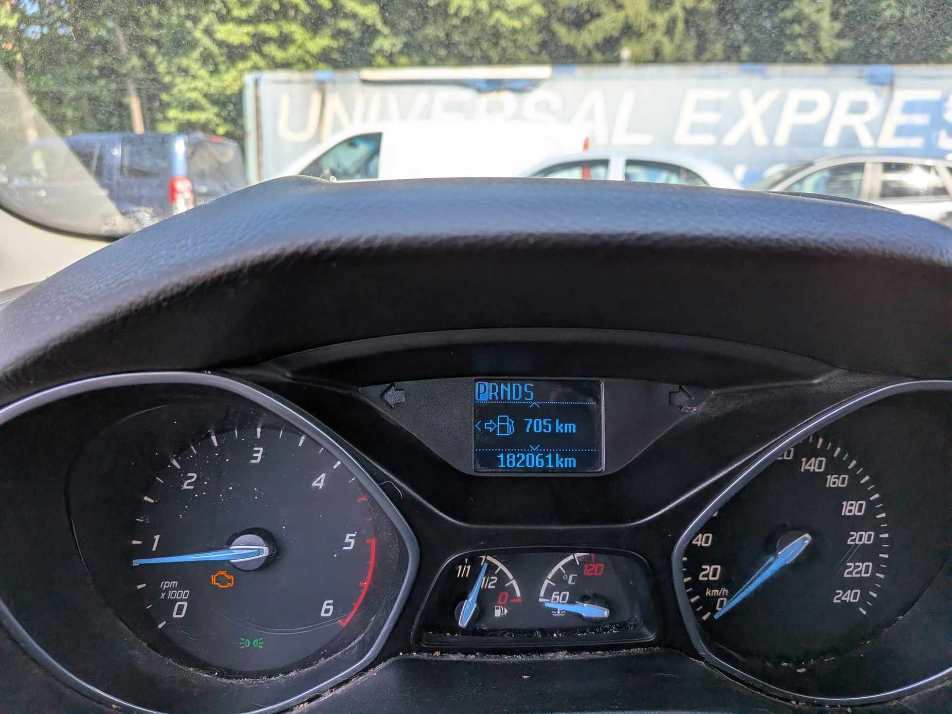 FORD Focus 2.0 TDCi Trend PowerShift-image-9