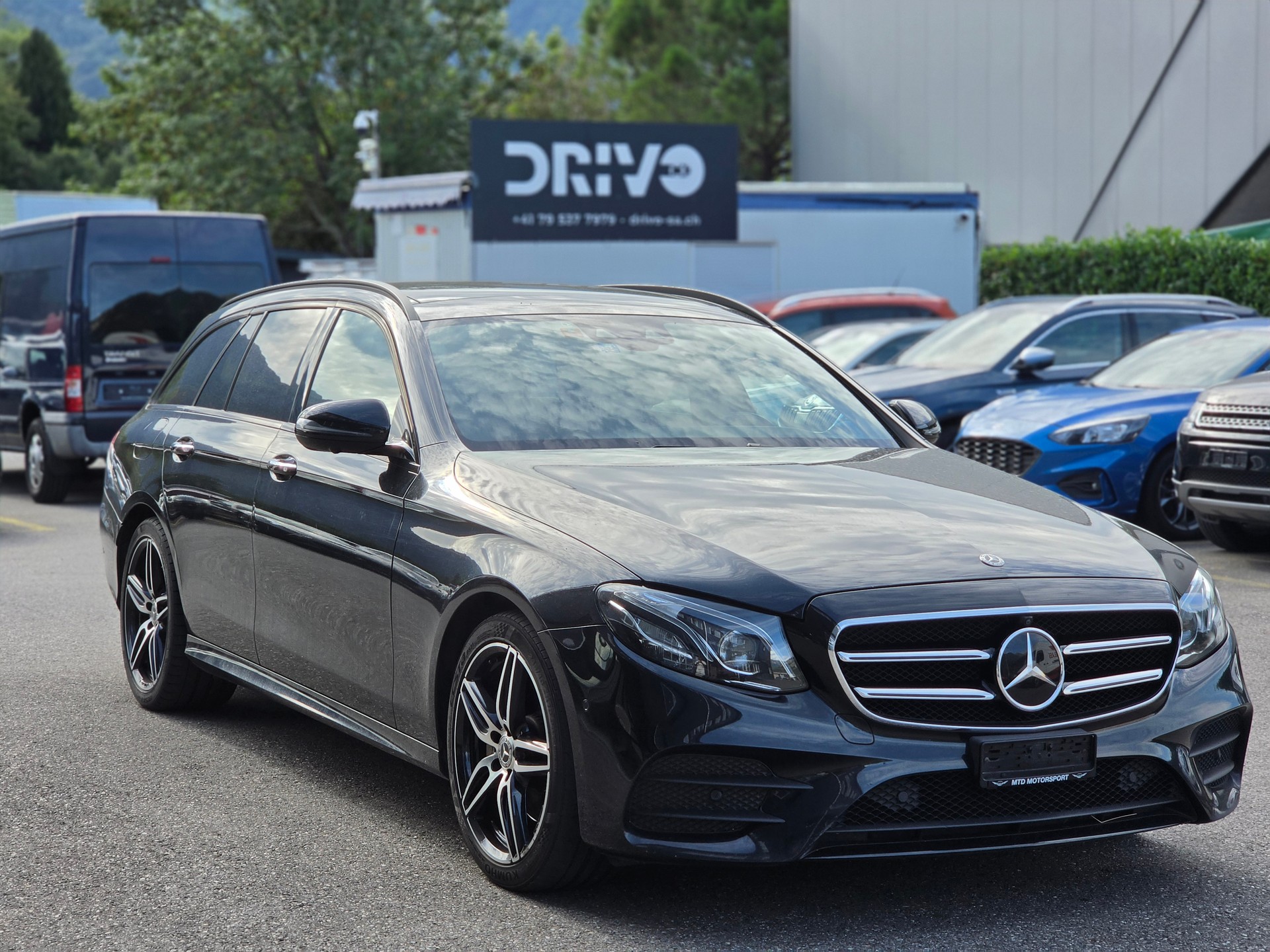 MERCEDES-BENZ E 220 d Swiss Star AMG Line 4Matic 9G-Tronic