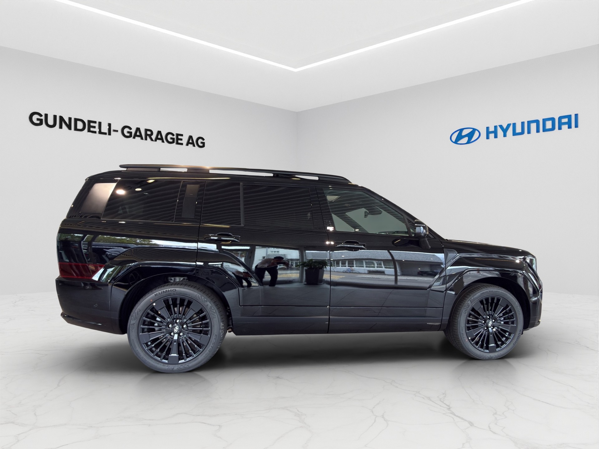 HYUNDAI Santa Fe 1.6 T-GDi HEV Calligraphy Swiss Ed. 4WD Automatic-image-6