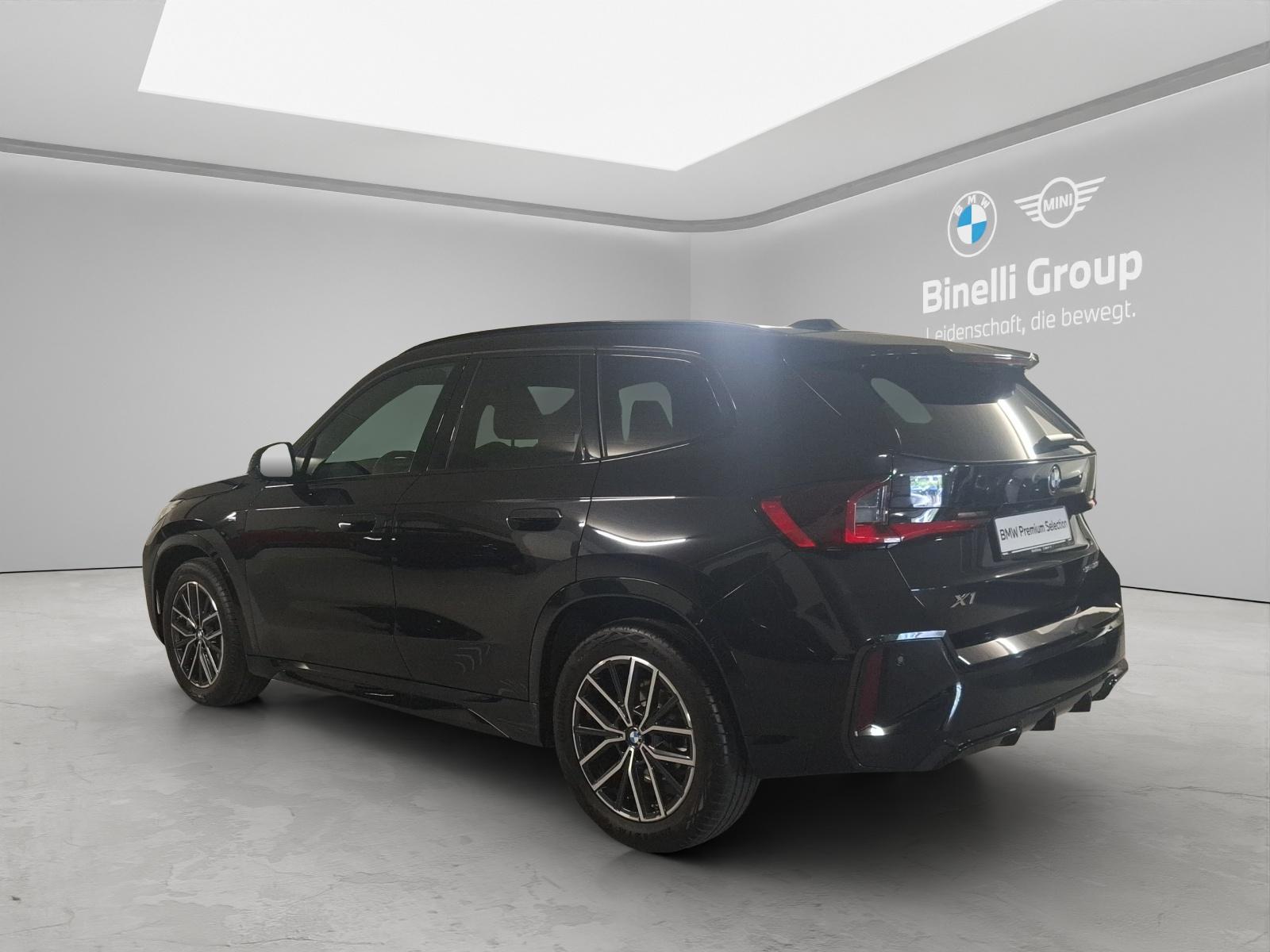 BMW X1 20i sDrive paddles-image-13