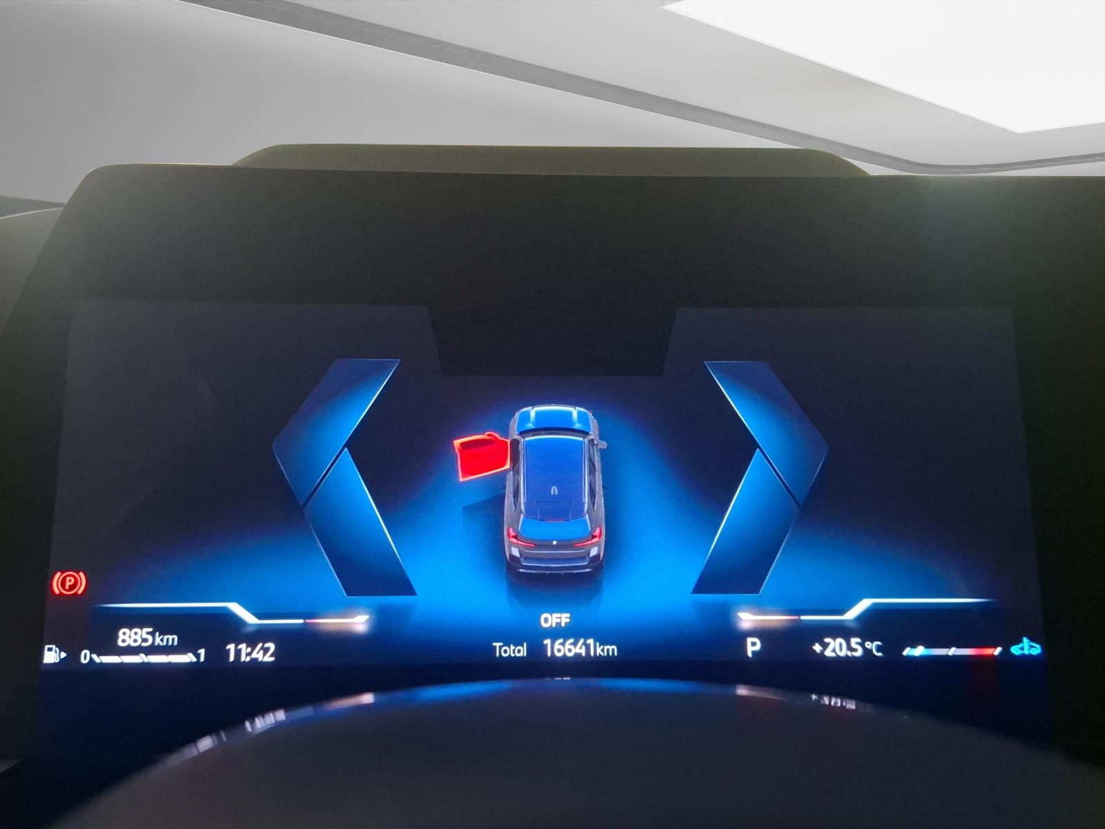 BMW X1 20i sDrive paddles-image-6