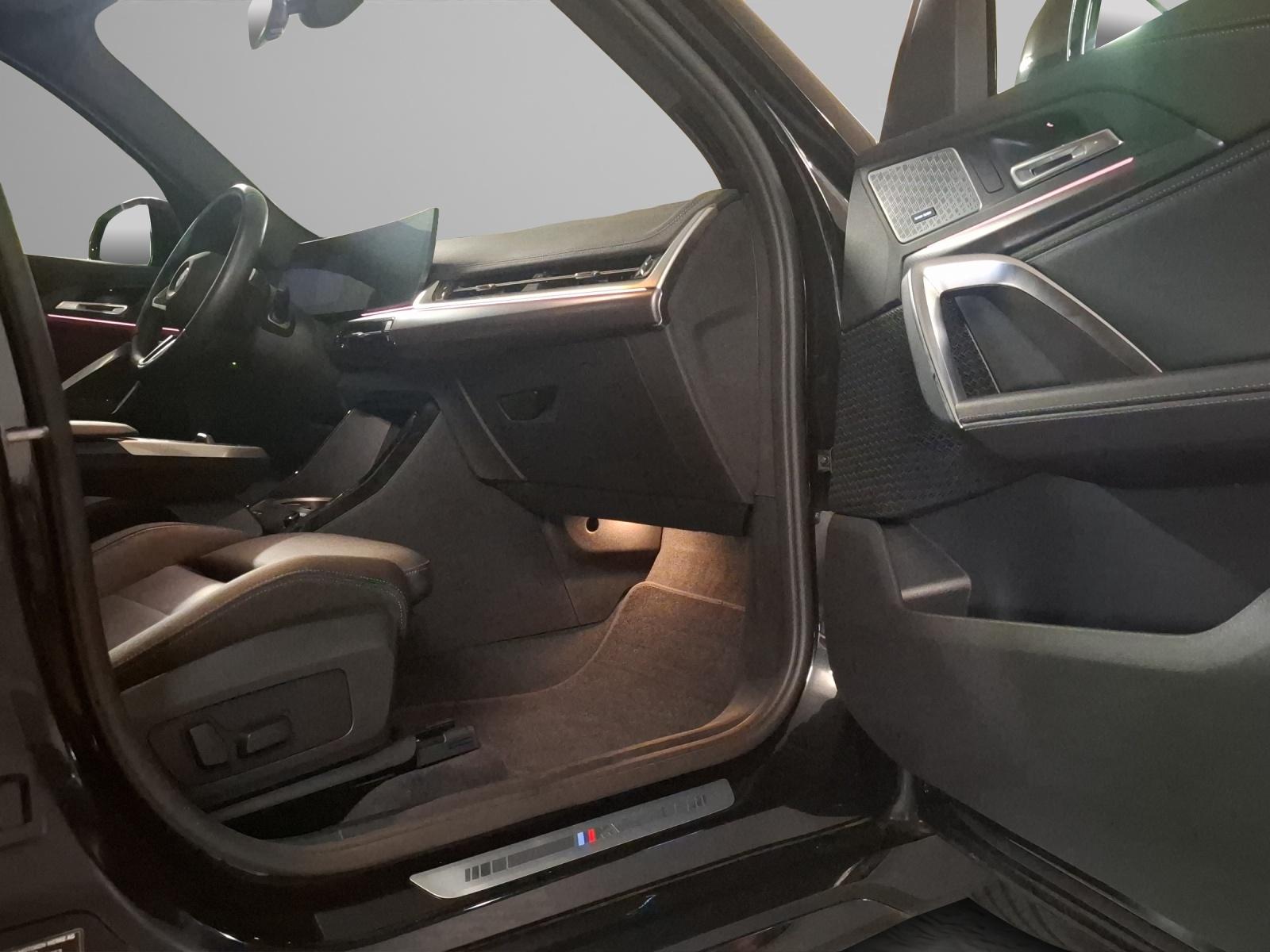 BMW X1 20i sDrive paddles-image-20