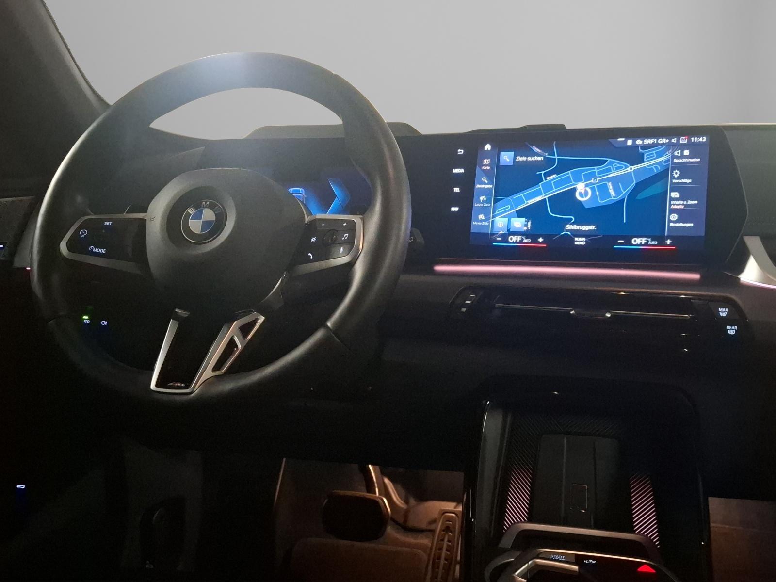 BMW X1 20i sDrive paddles-image-9