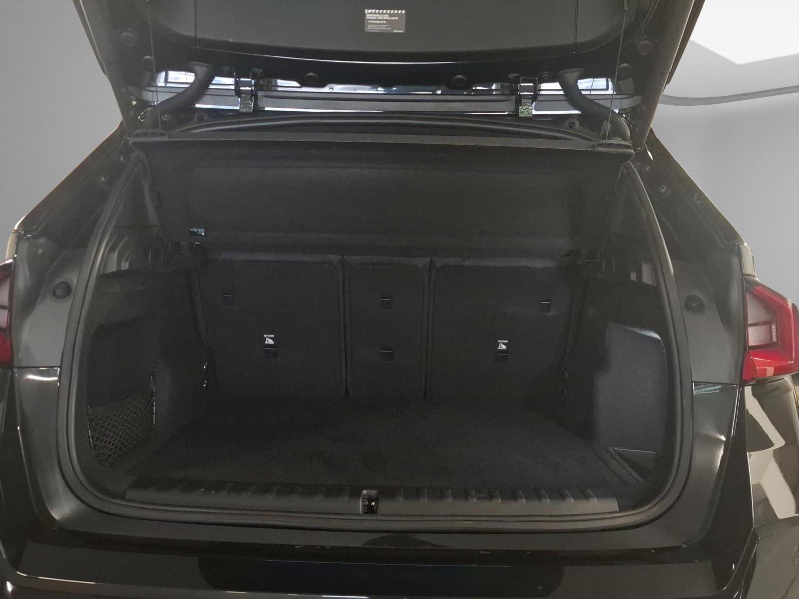 BMW X1 20i sDrive paddles-image-15