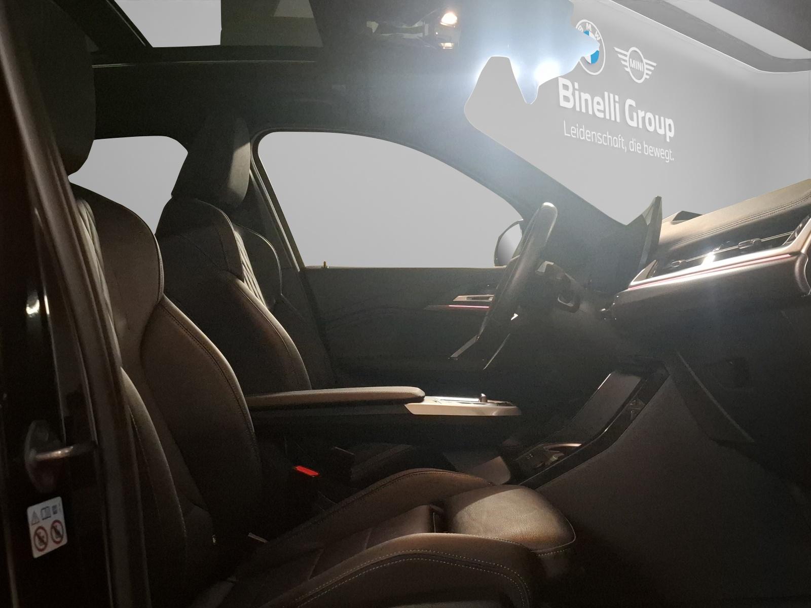 BMW X1 20i sDrive paddles-image-19