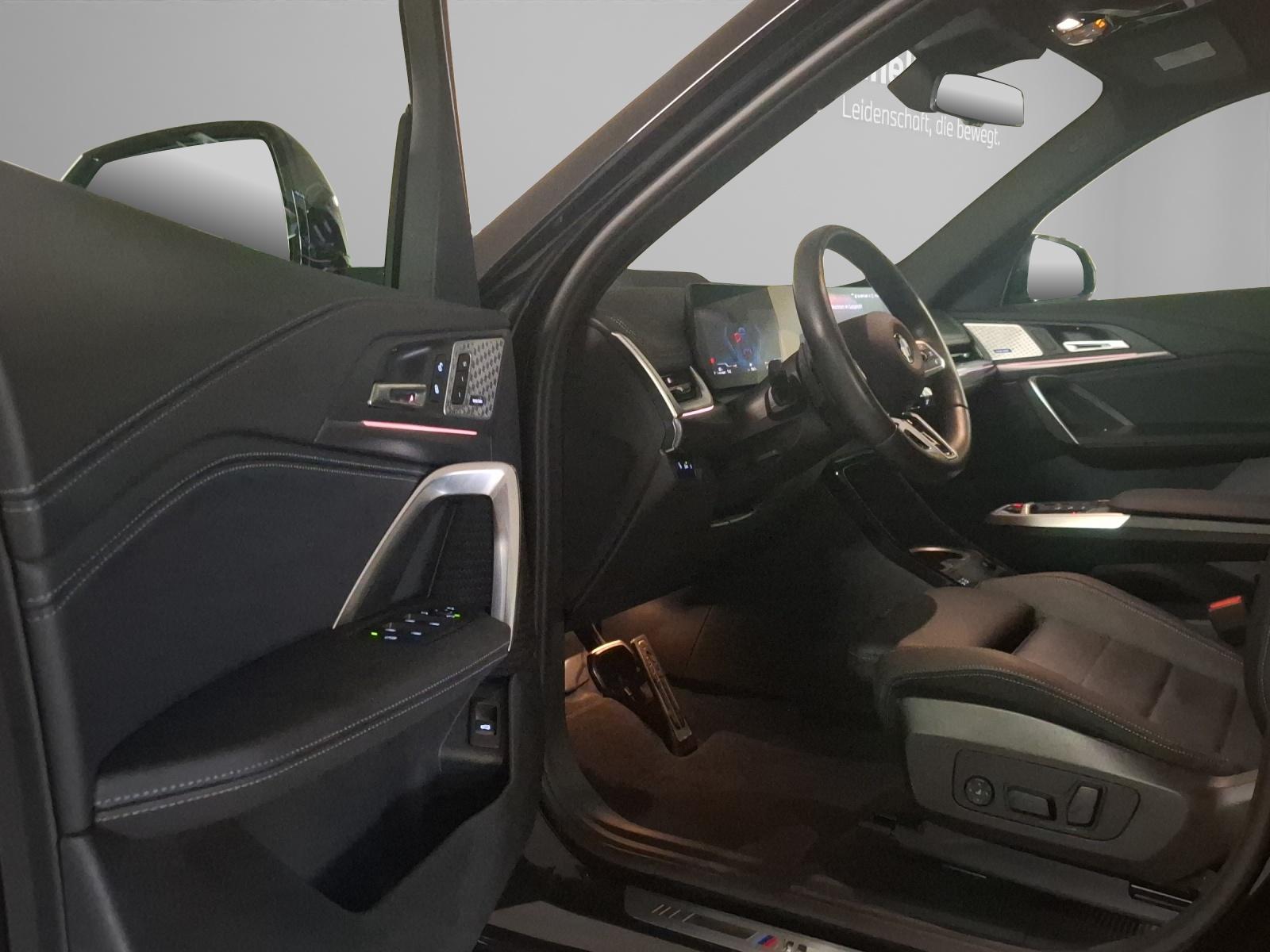 BMW X1 20i sDrive paddles-image-3