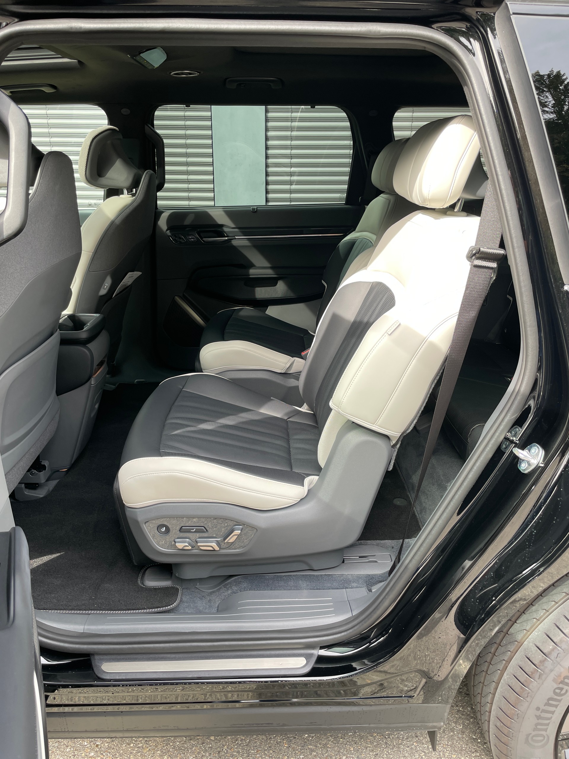 KIA EV9 99,8 kWh GT-Line 4x4 Relaxation Seat 6 Sitze-image-22