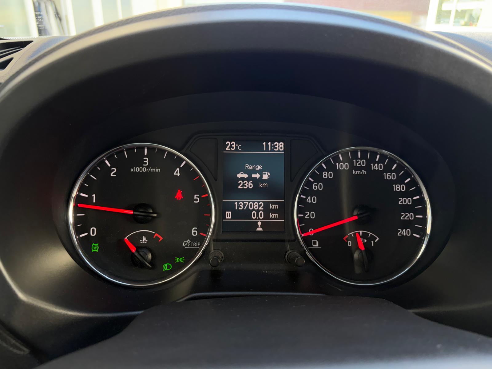 NISSAN X-Trail 2.0 dCi 16V SE-image-13