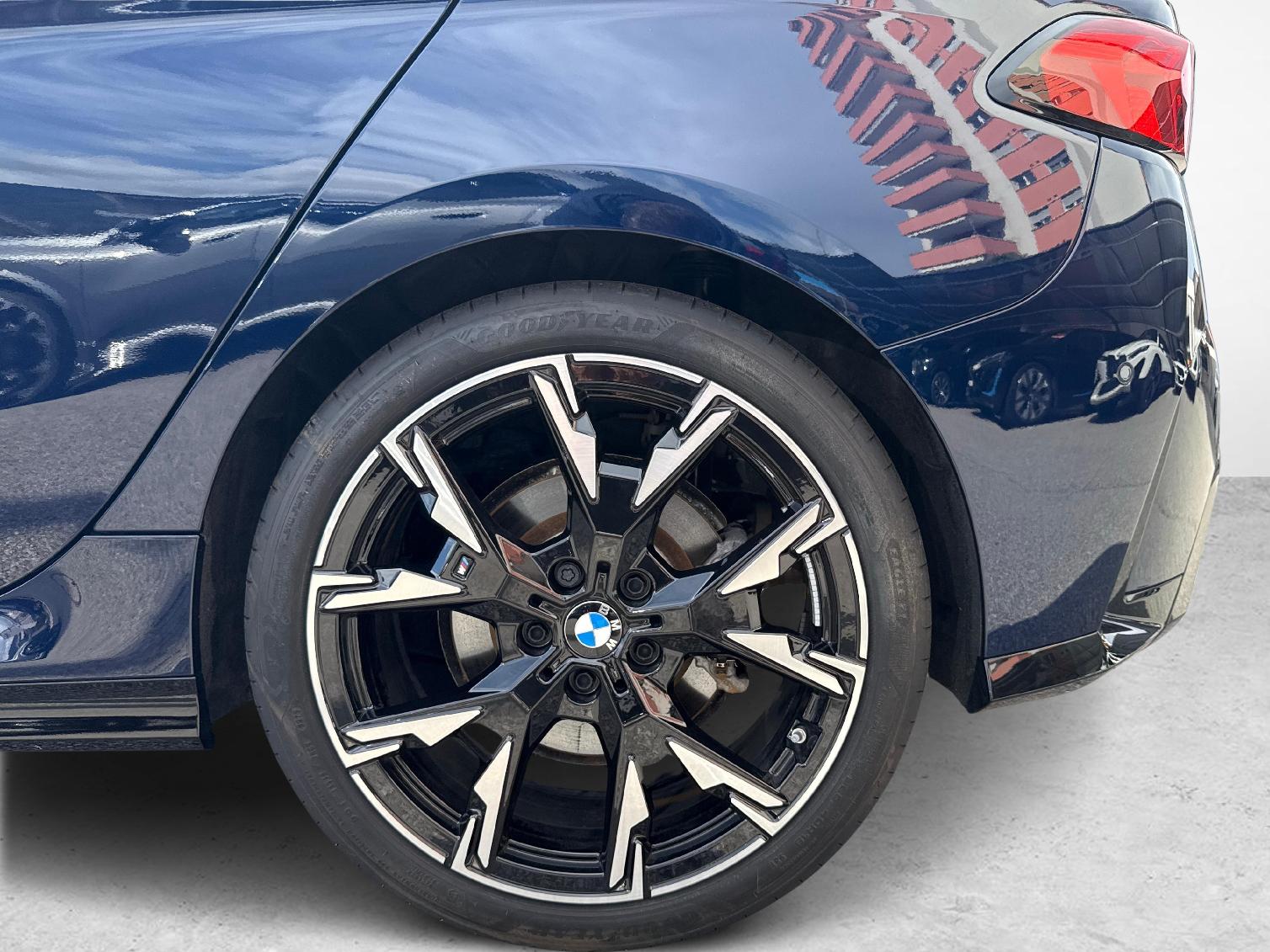 BMW 123 xDrive-image-19