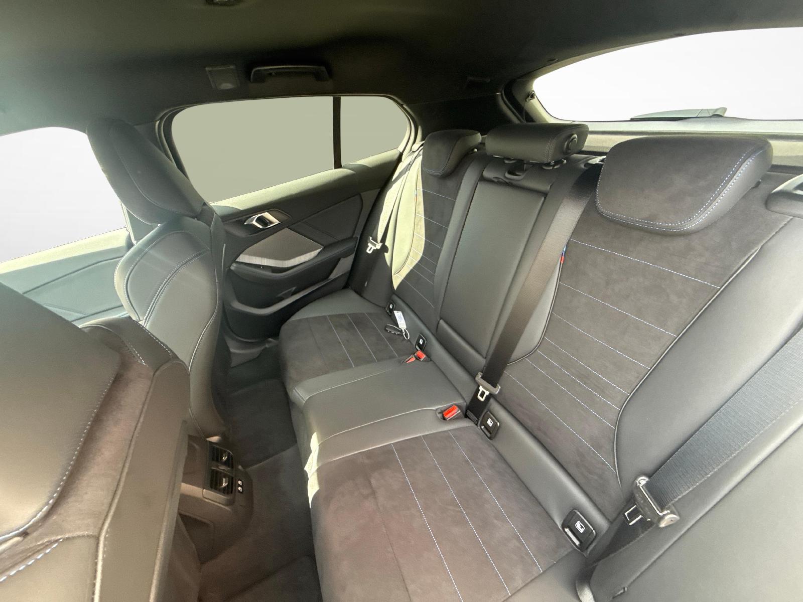 BMW 123 xDrive-image-11