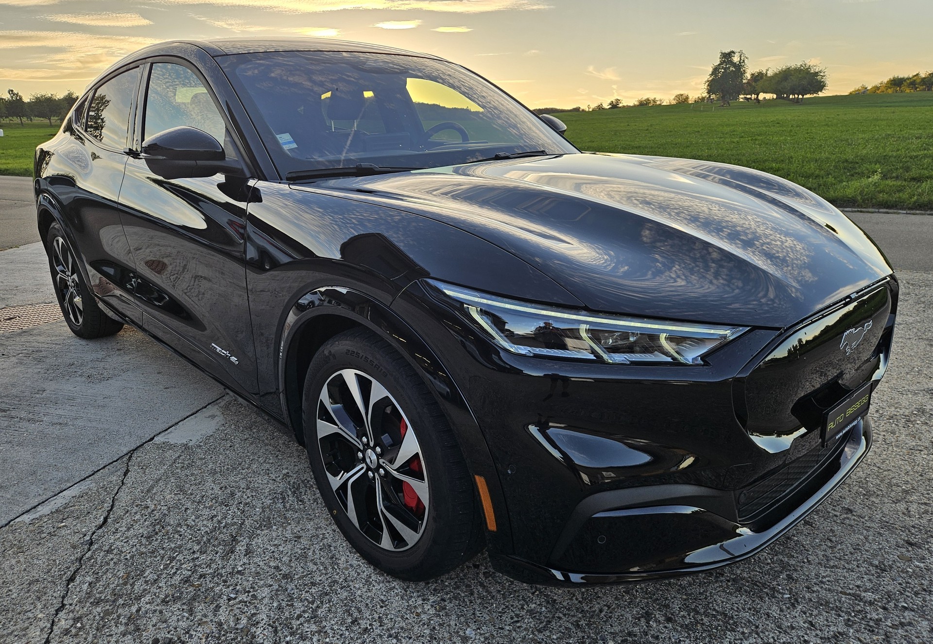 FORD Mustang MACH-E Premium AWD 72.6 kWh-image-0