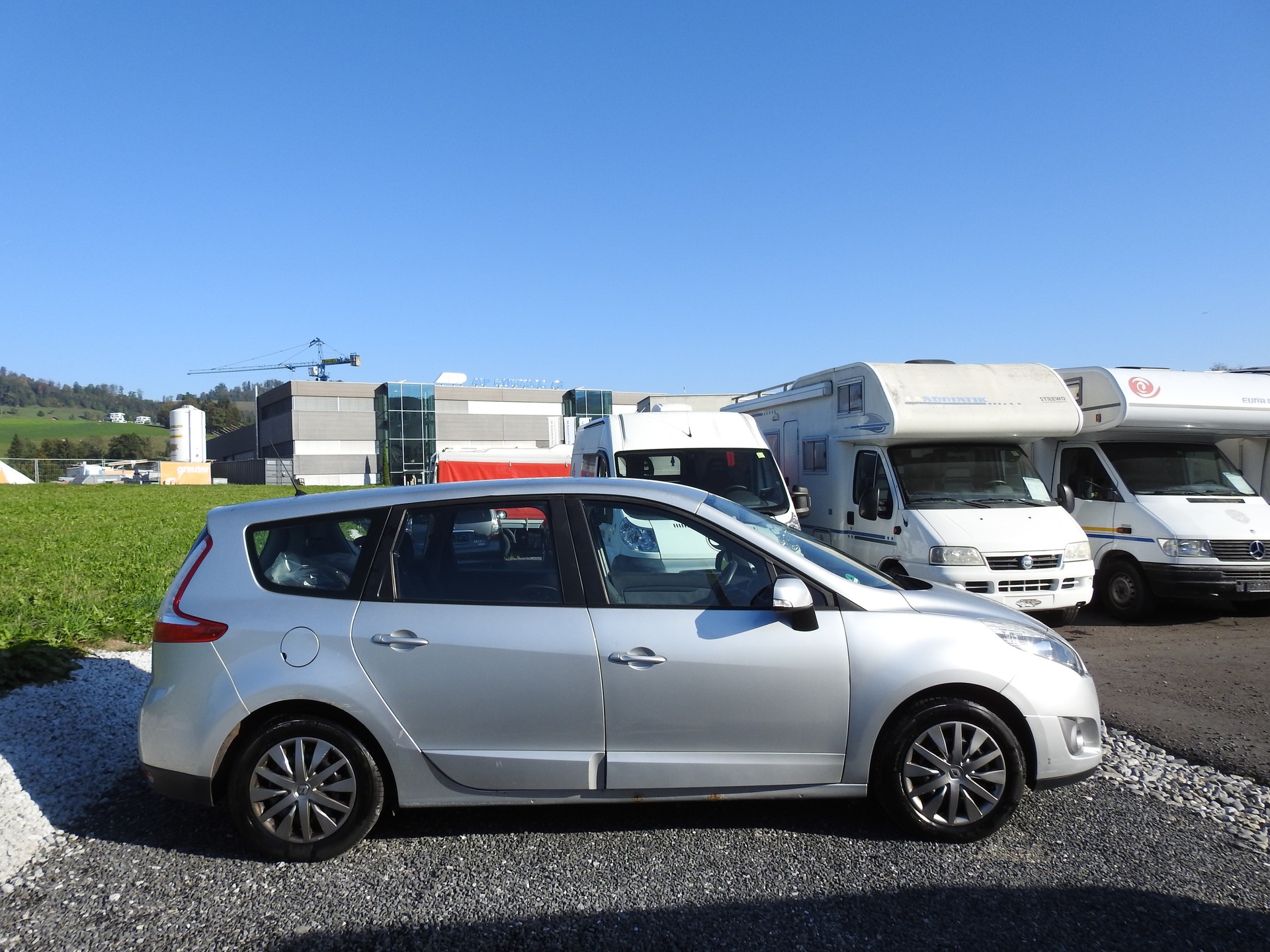 RENAULT Grand Scénic 1.9 dCi Dynamique-image-6