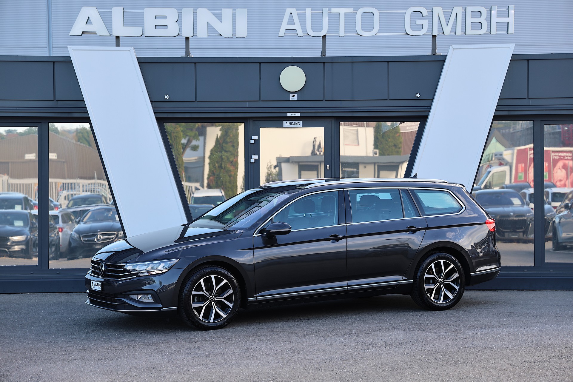 VW Passat Variant 2.0 TDI 200 Elegance DSG 4m-image-0