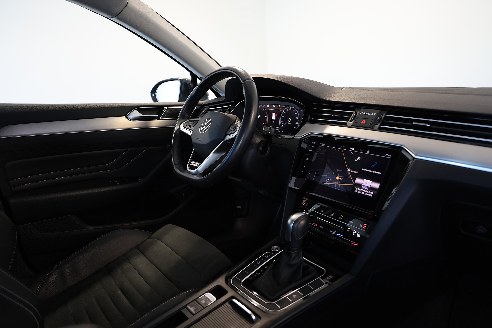 VW Passat Variant 2.0 TDI 200 Elegance DSG 4m-image-12