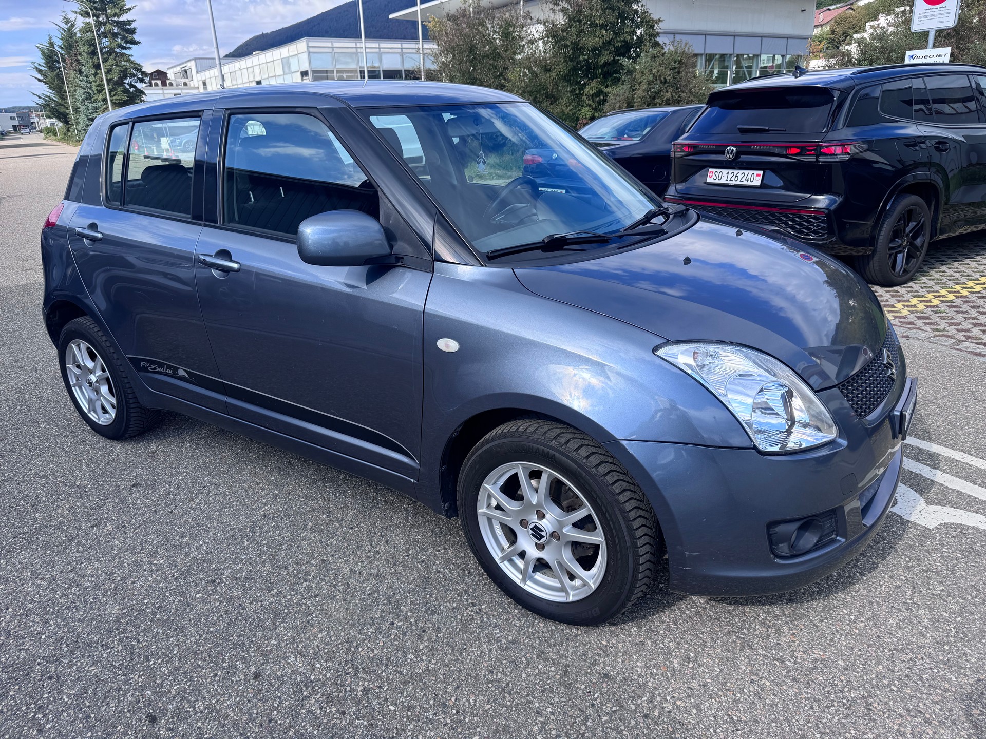 SUZUKI Swift 1.3i 16V GL Top 4x4-image-1