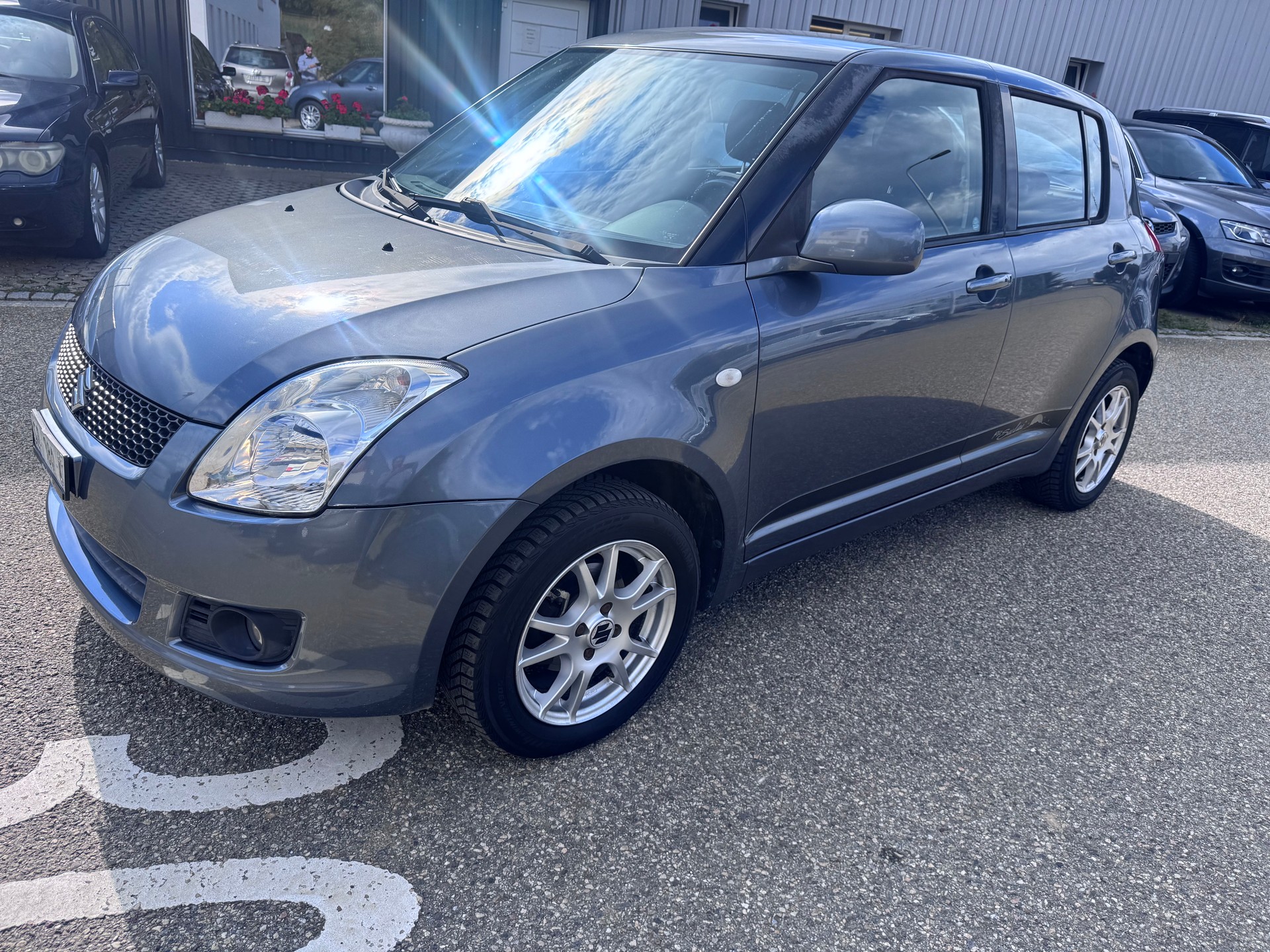 SUZUKI Swift 1.3i 16V GL Top 4x4-image-0