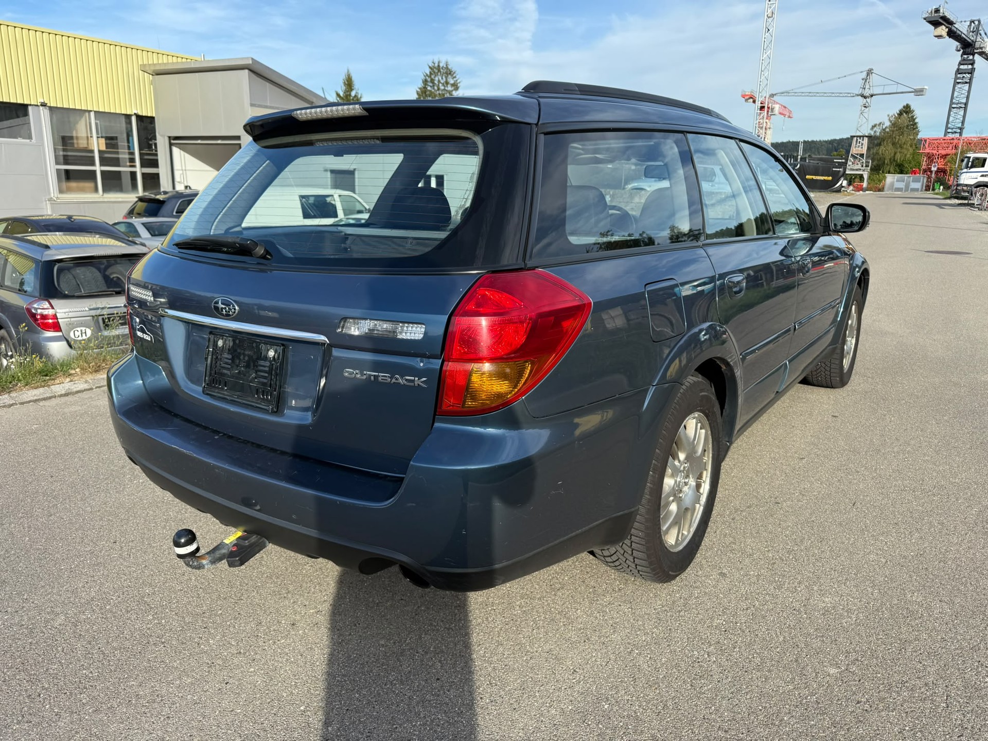 SUBARU Outback 2.5i AWD-image-4