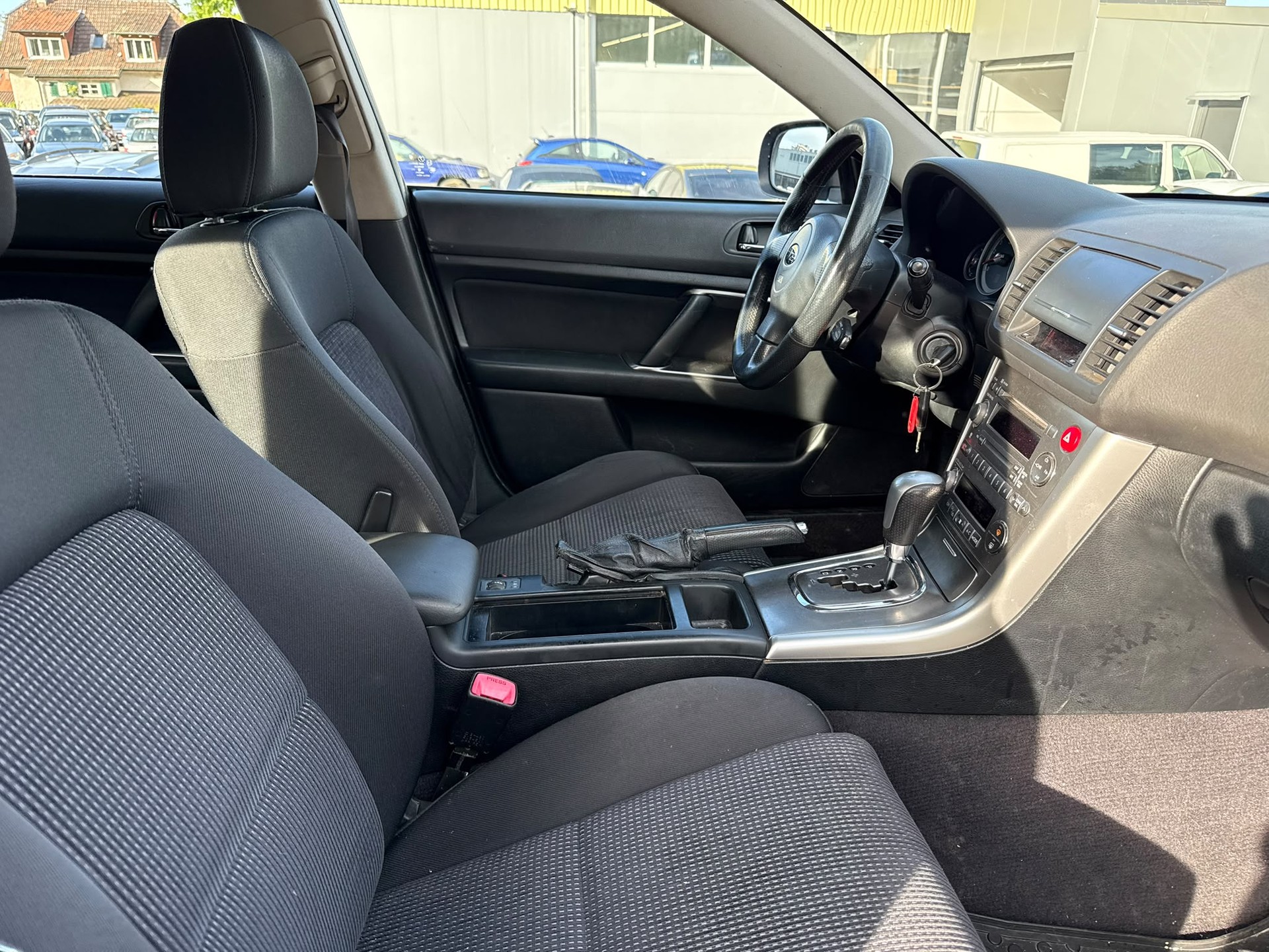 SUBARU Outback 2.5i AWD-image-8