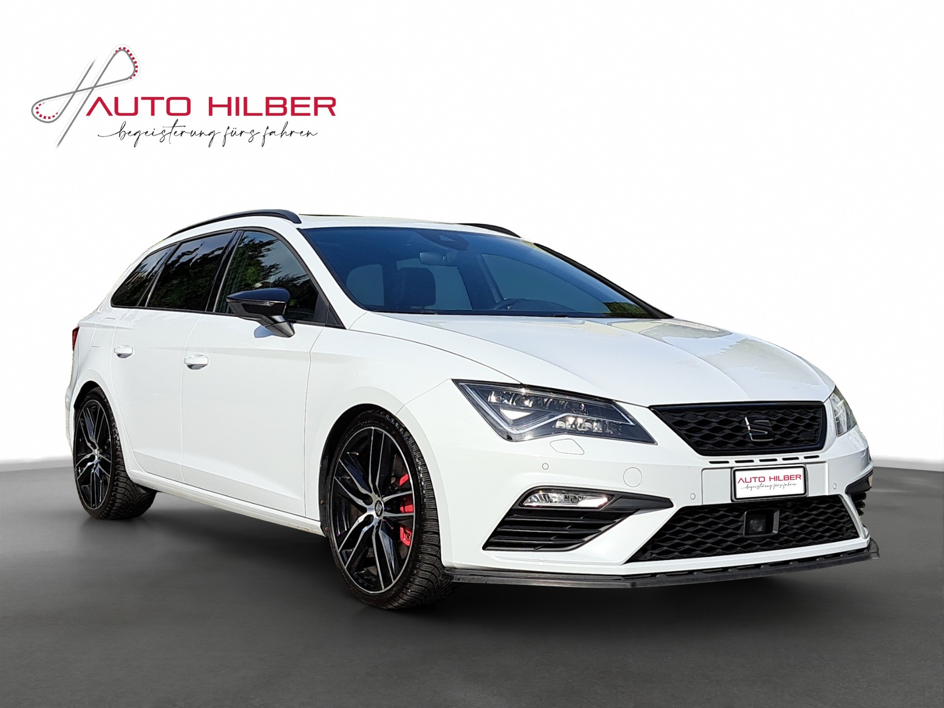 SEAT Leon ST 2.0 TSI Cupra 300 4 Drive DSG-image-14