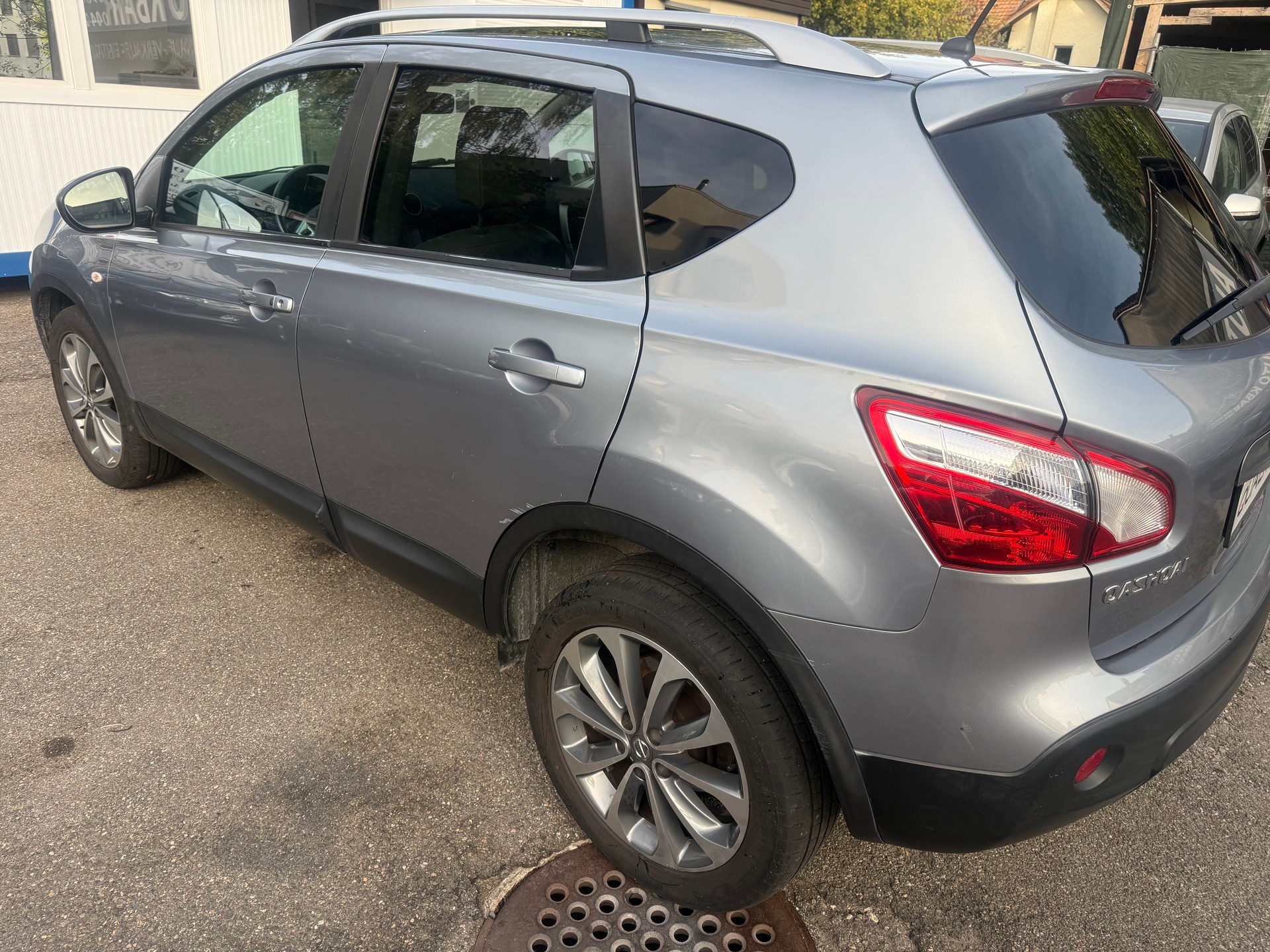 NISSAN Qashqai 2.0 dCi tekna-image-5