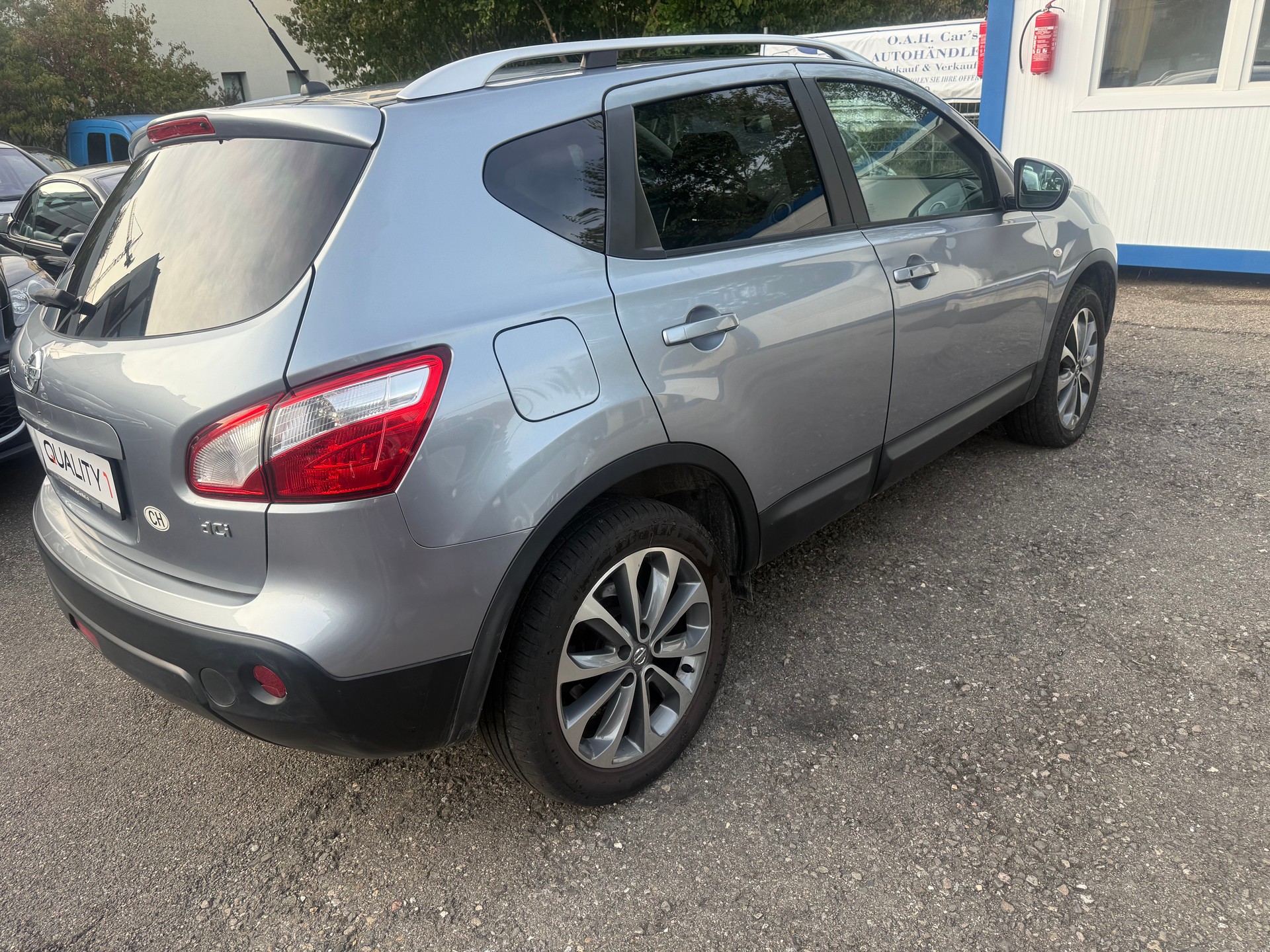 NISSAN Qashqai 2.0 dCi tekna-image-4