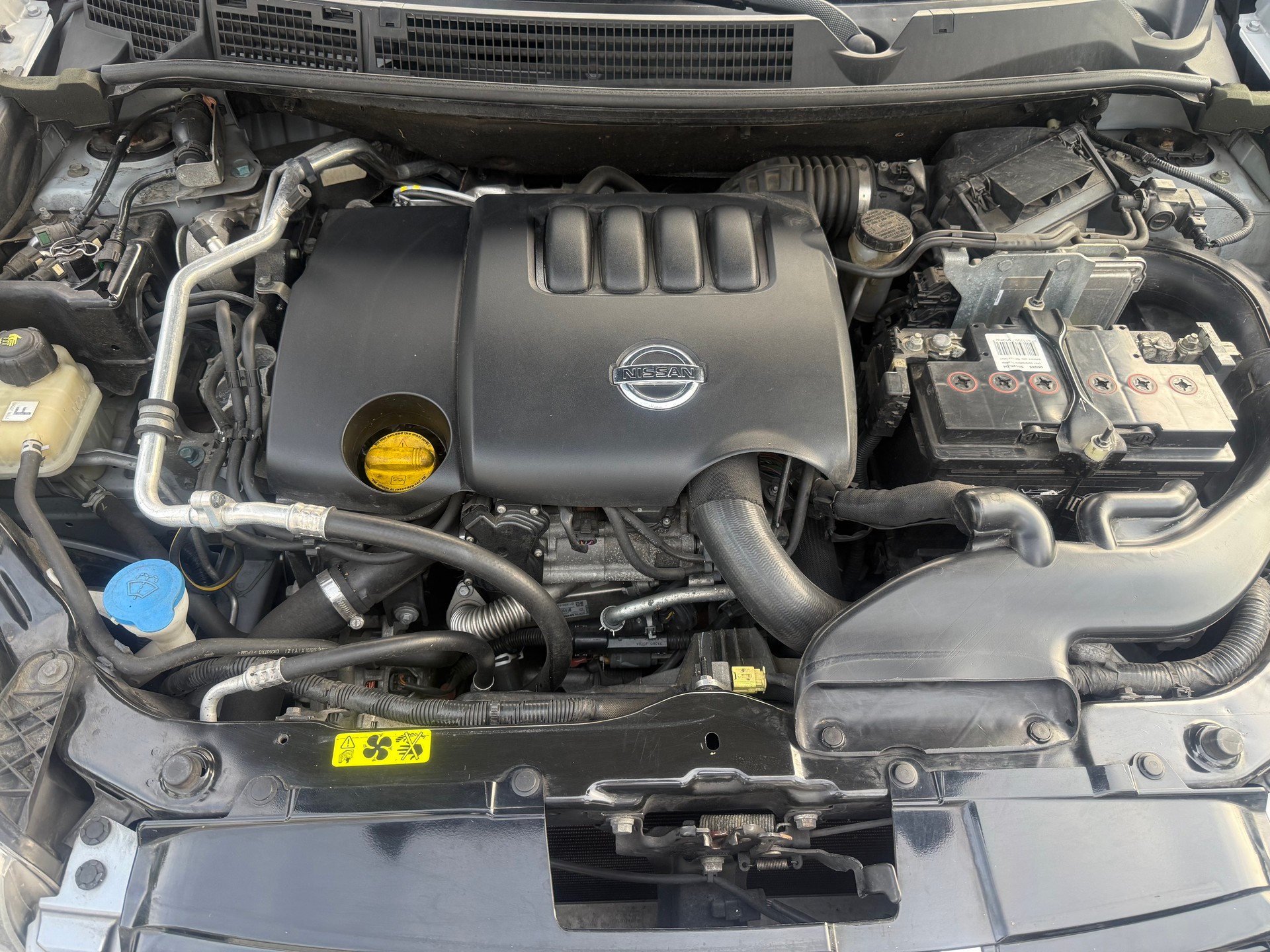NISSAN Qashqai 2.0 dCi tekna-image-11