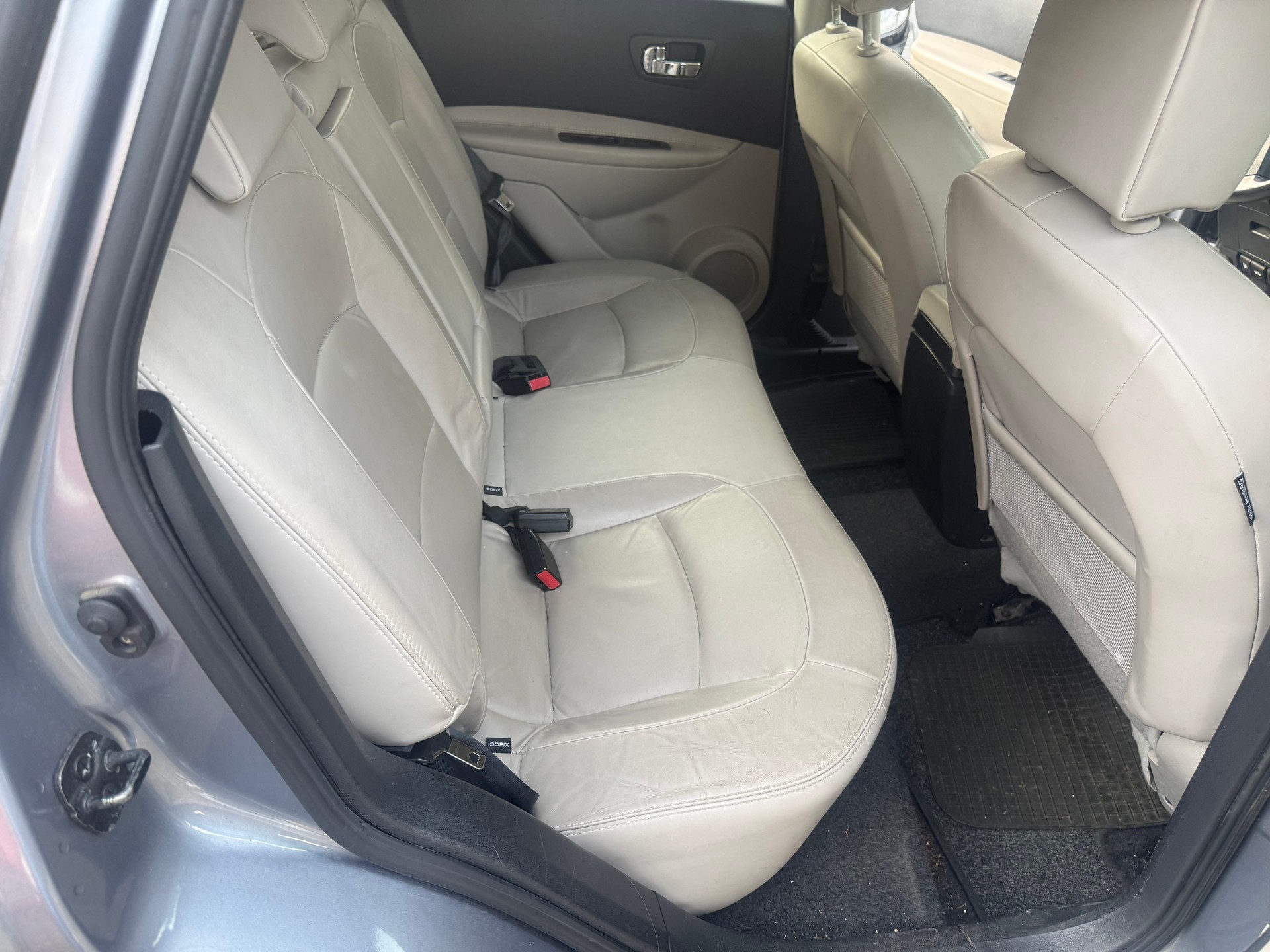 NISSAN Qashqai 2.0 dCi tekna-image-9