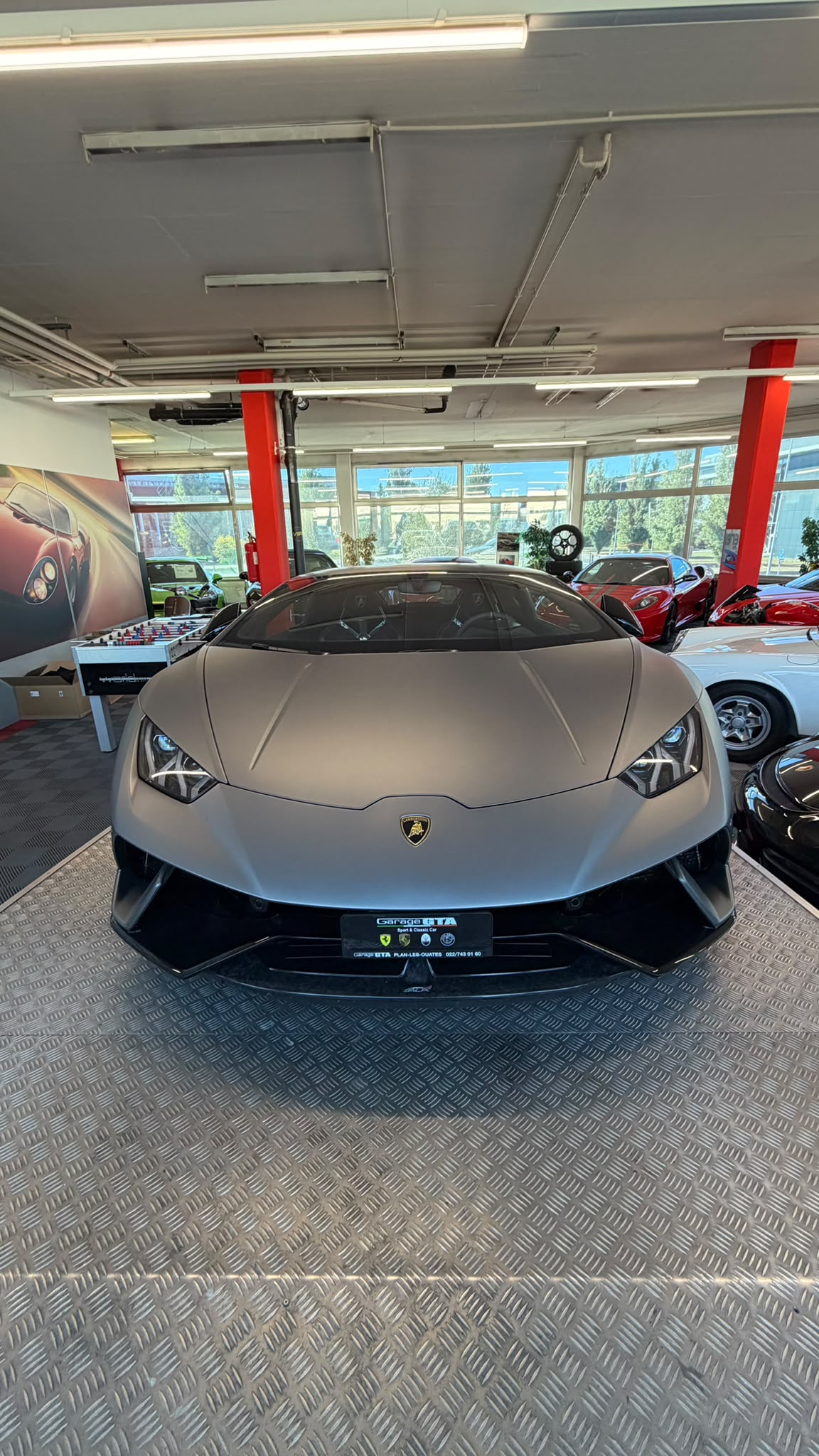 LAMBORGHINI PERFORMANTE-image-1