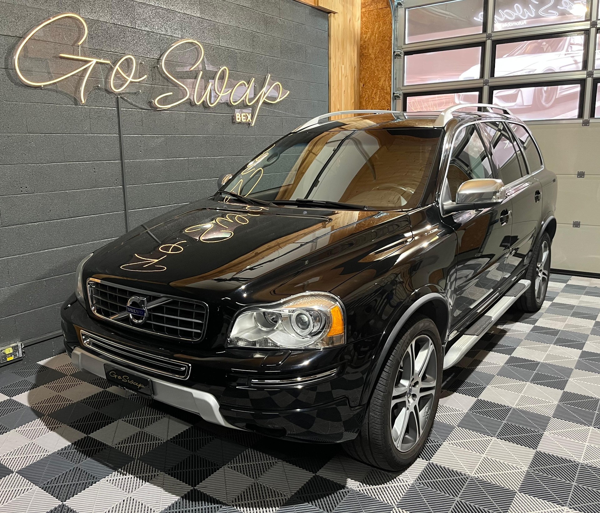 VOLVO XC90 D5 AWD Husky Edition Geartronic-image-3