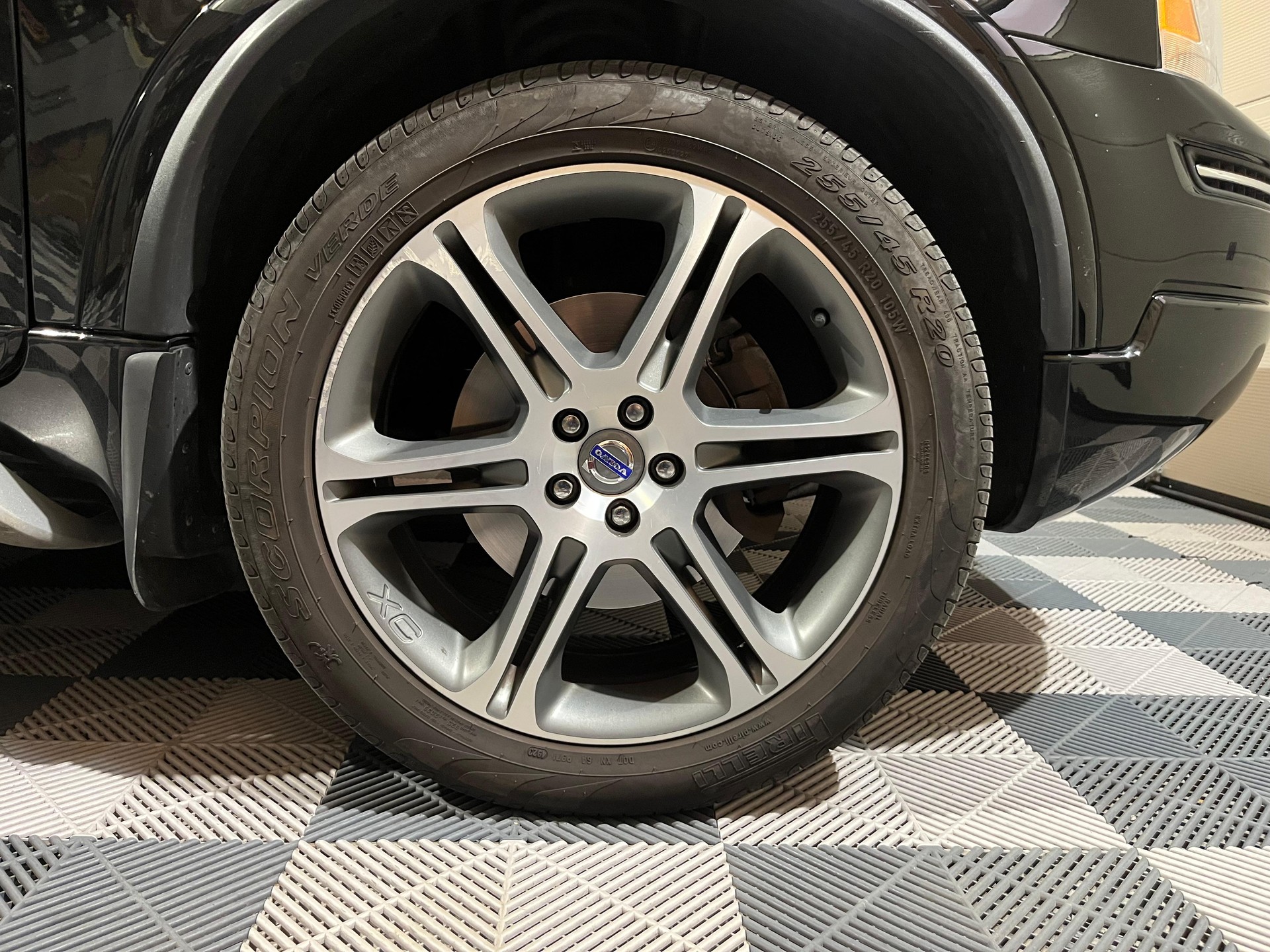 VOLVO XC90 D5 AWD Husky Edition Geartronic-image-18