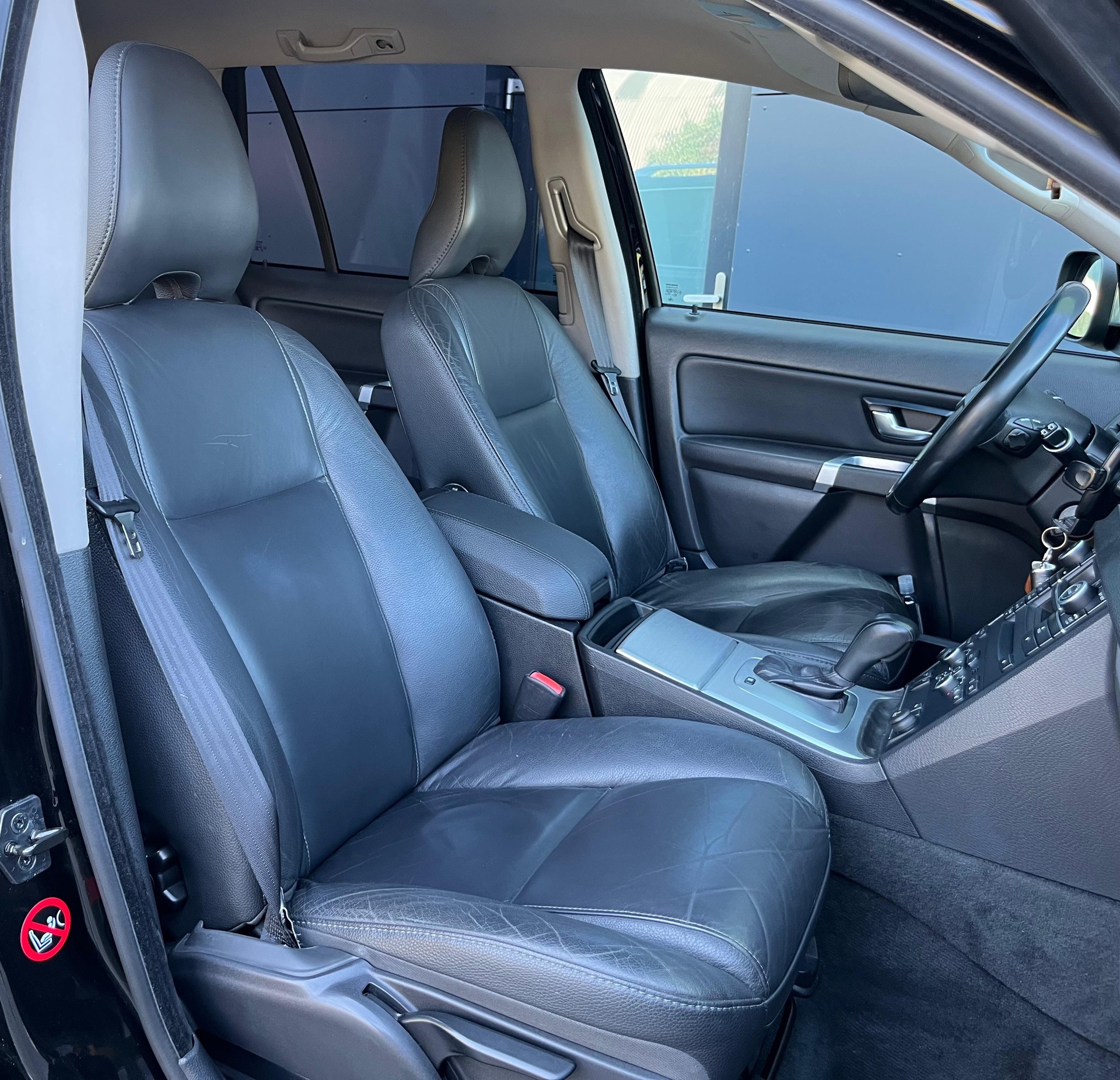 VOLVO XC90 D5 AWD Husky Edition Geartronic-image-8