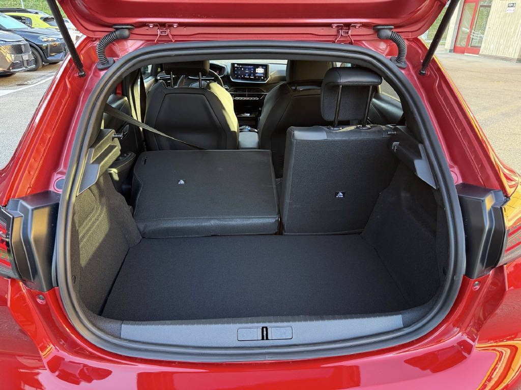 PEUGEOT 208 Hybrid 145 e-DCS6 GT Exclusive-image-14