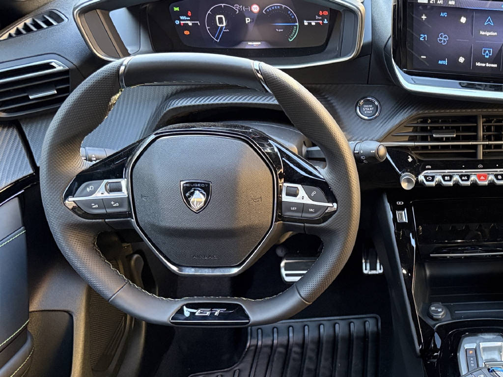 PEUGEOT 208 Hybrid 145 e-DCS6 GT Exclusive-image-6