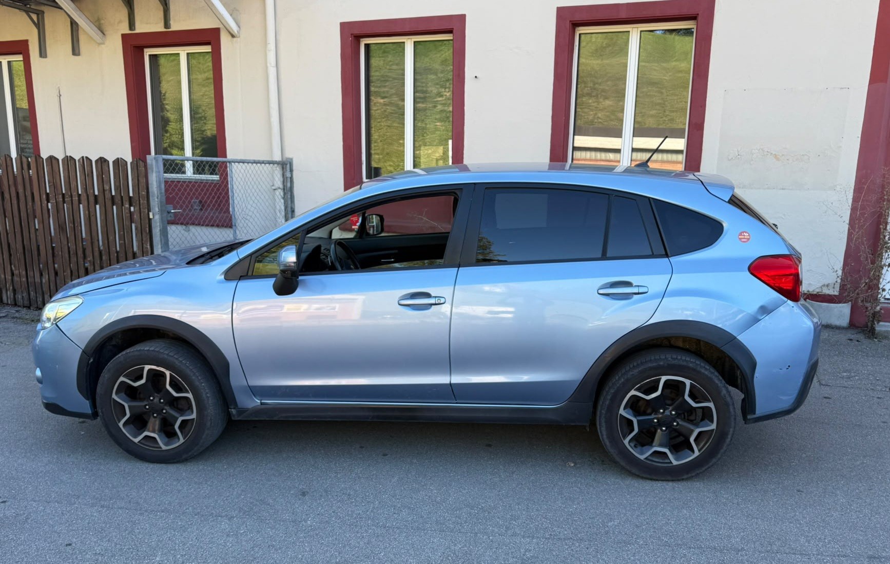 SUBARU XV 2.0 Swiss Two AWD CVT-image-6