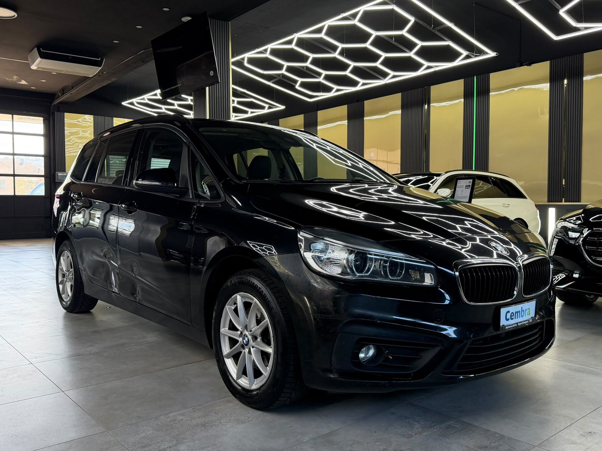 BMW 216d Gran Tourer Steptronic-image-2