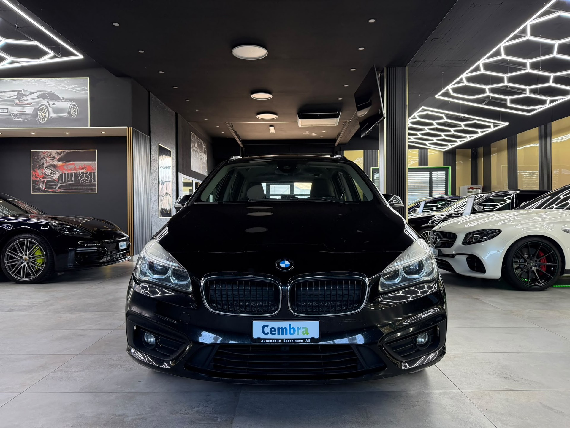 BMW 216d Gran Tourer Steptronic-image-1