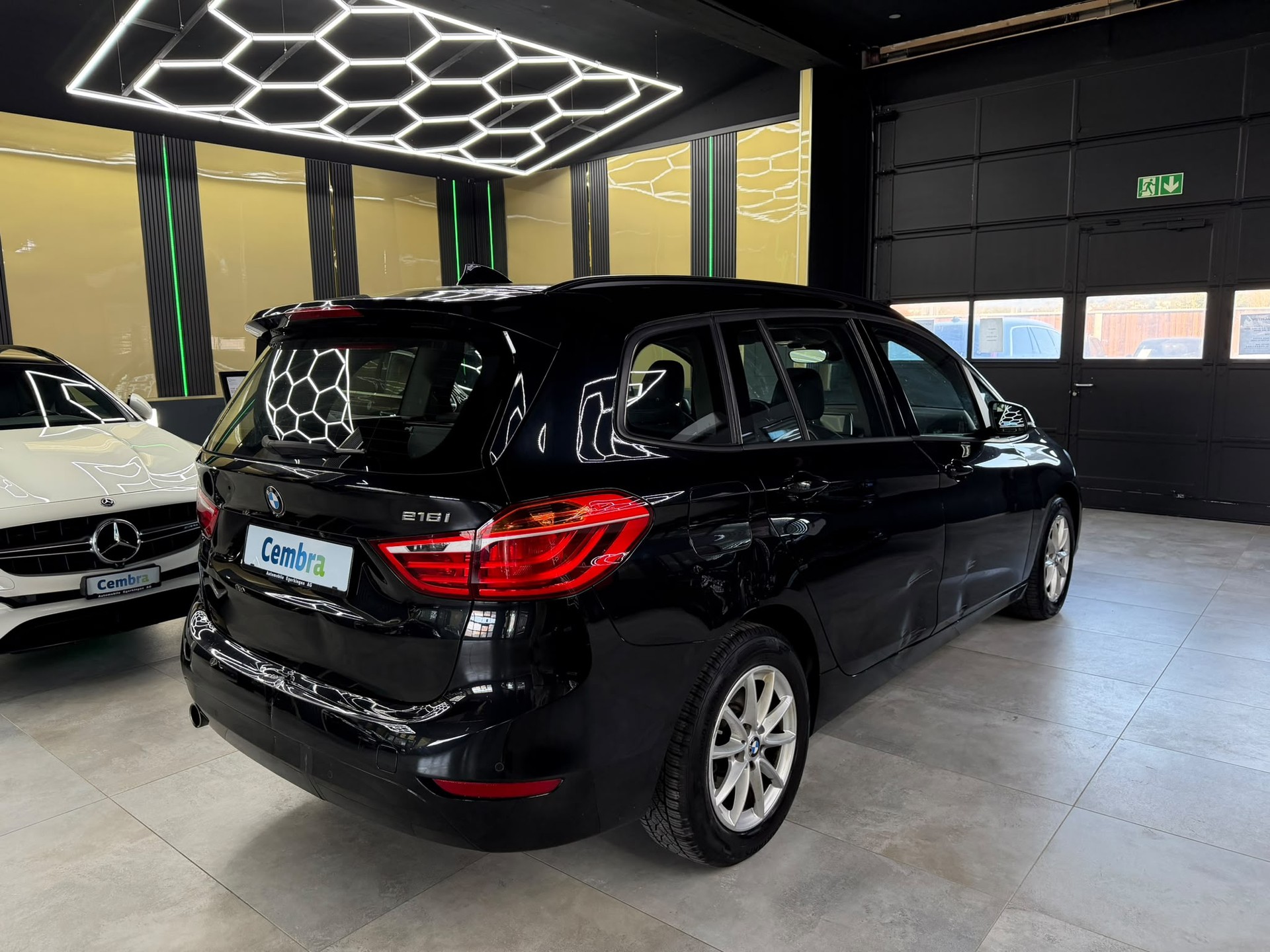 BMW 216d Gran Tourer Steptronic-image-4