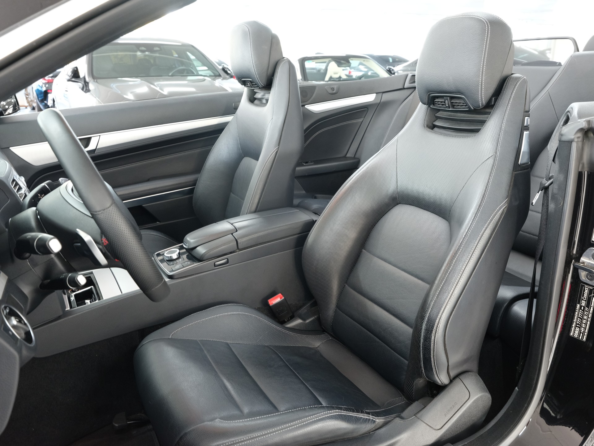 MERCEDES-BENZ E 200 *AMG Line* *Rückfahrkamera* *Nackenwärmer*-image-20