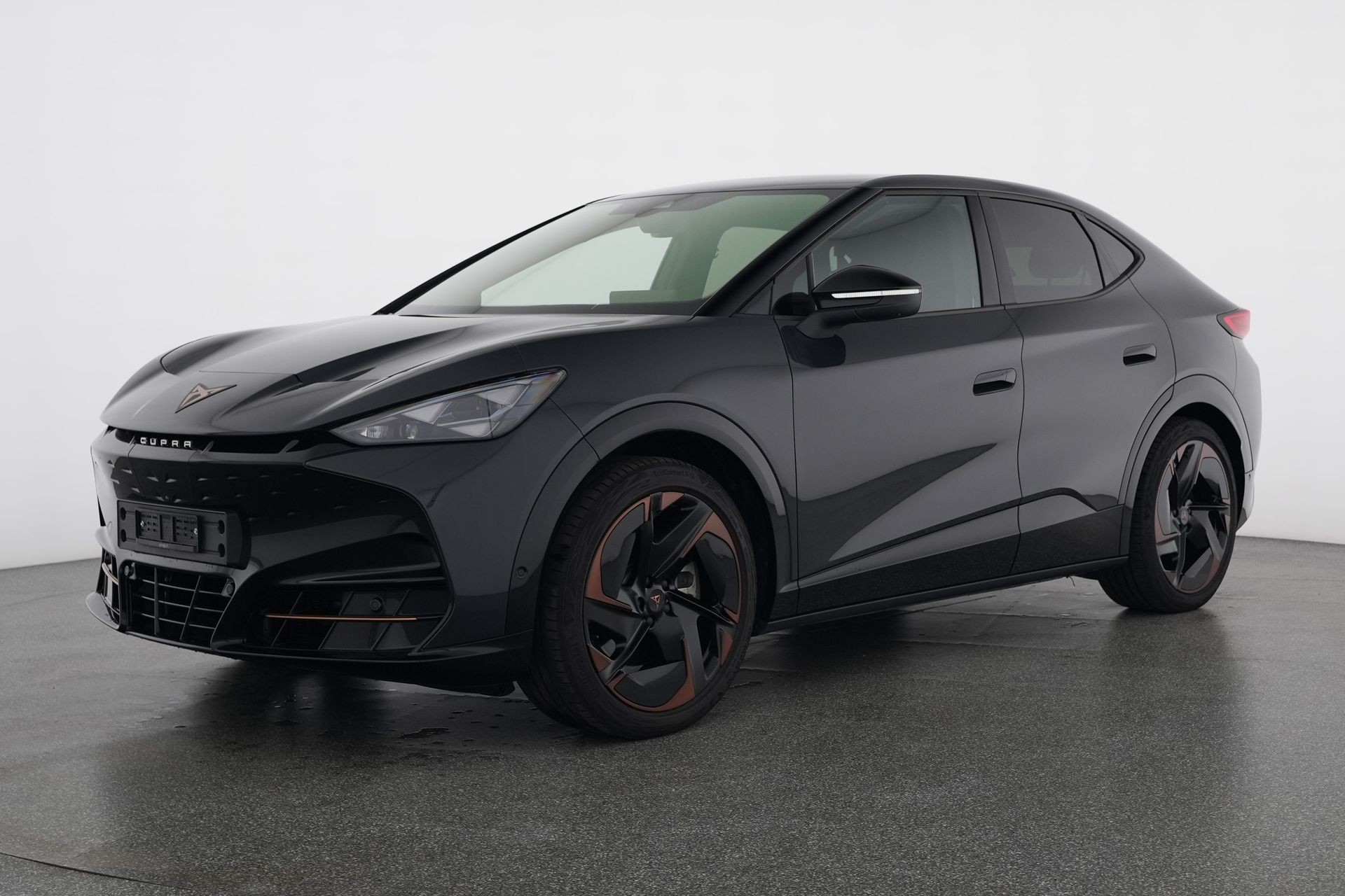 CUPRA Tavascan Type 9 77 kWh Adrenaline-image-0