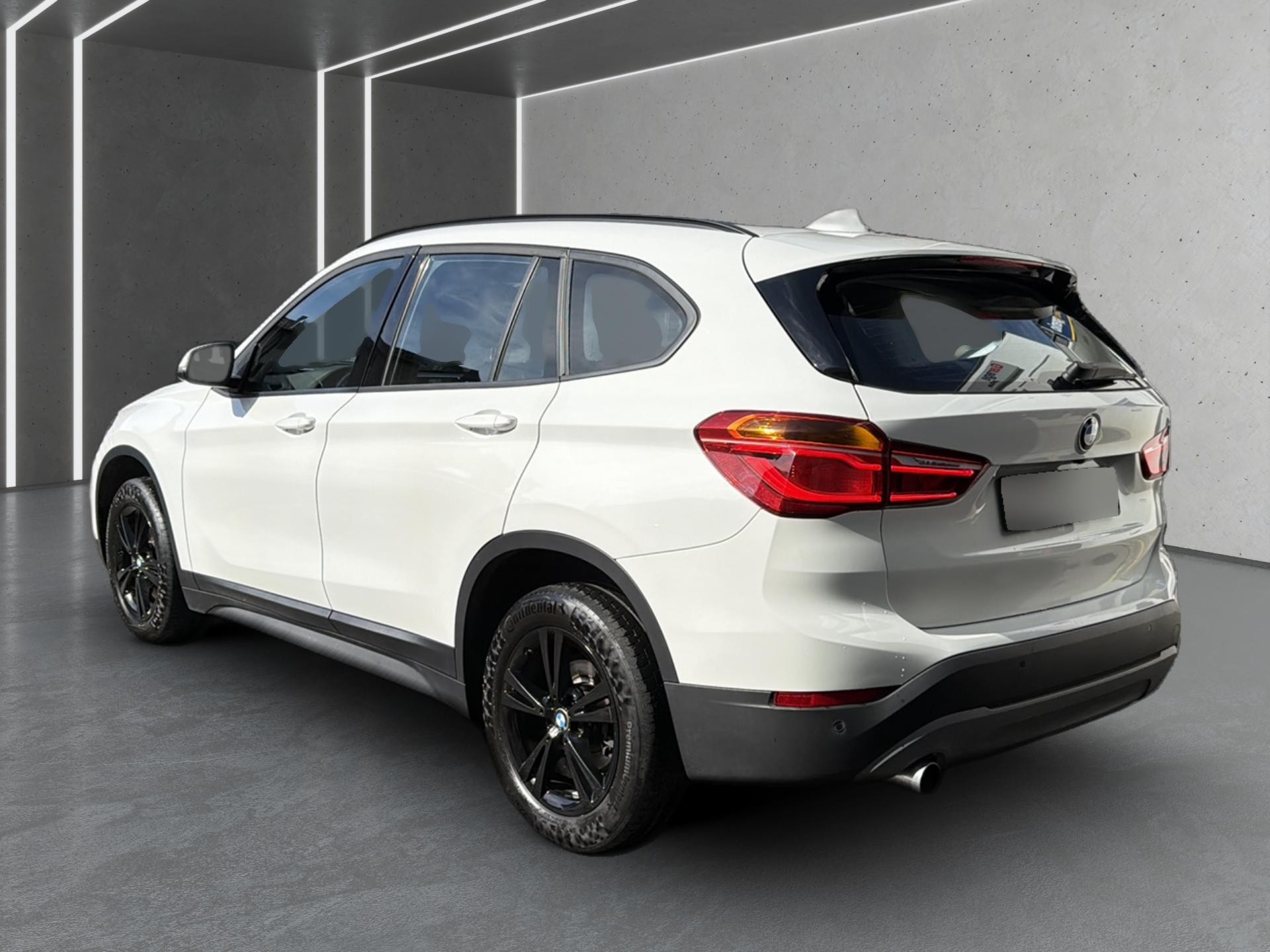 BMW X1 xDrive 18d Steptronic-image-5