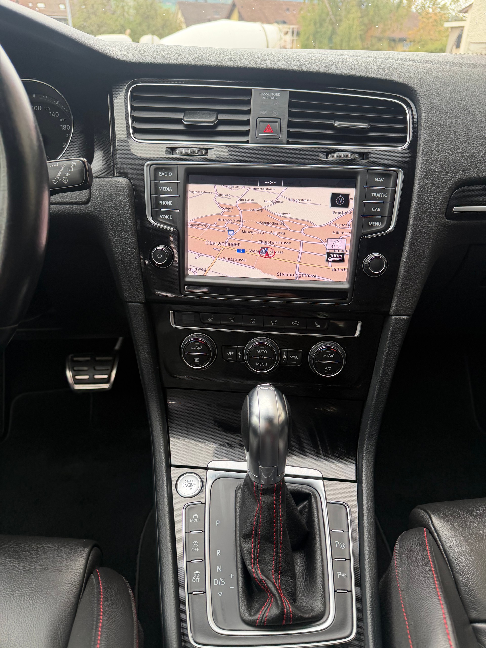 VW Golf 2.0 TSI GTI Performance DSG-image-8