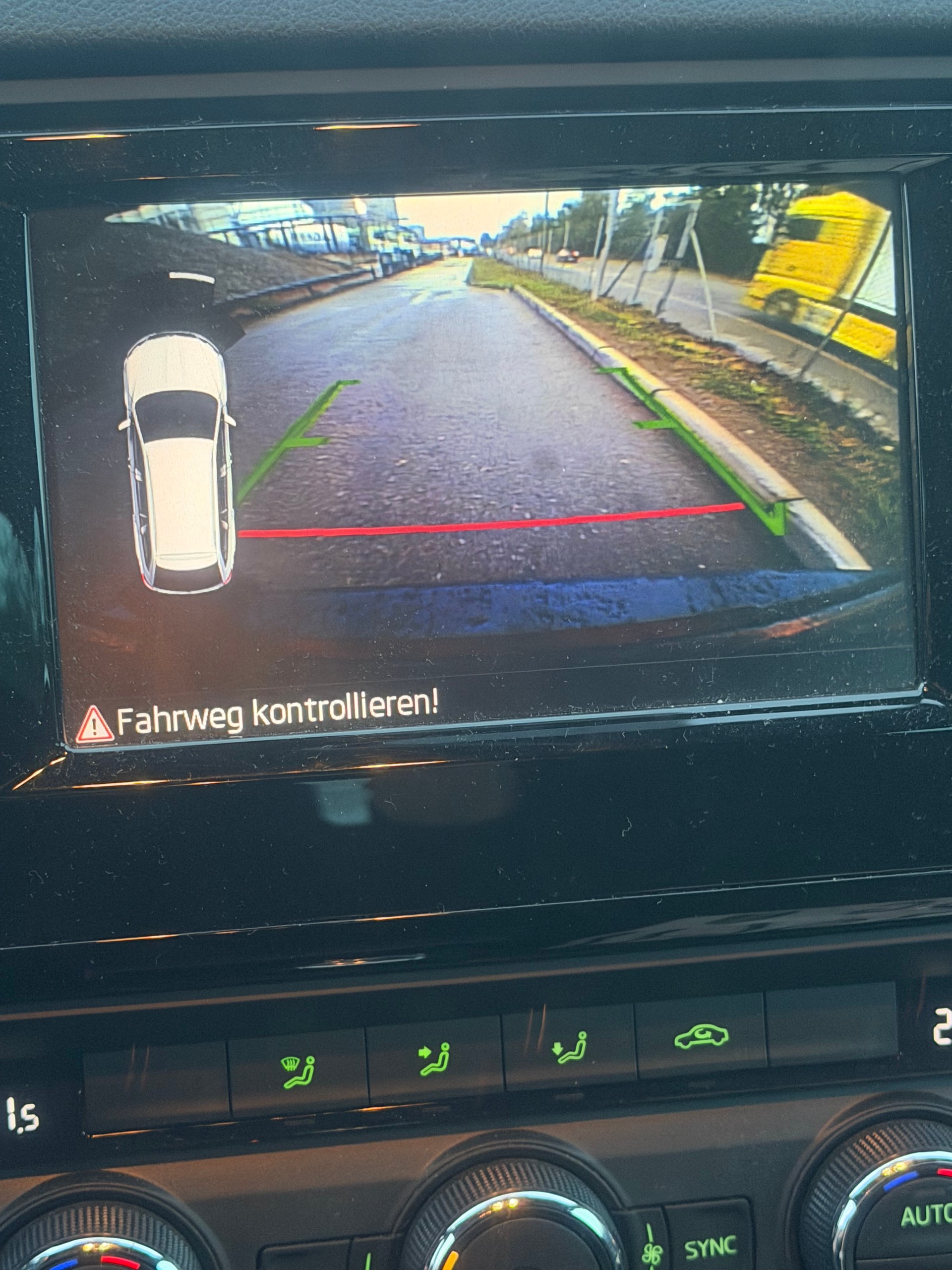SKODA Octavia Combi 2.0 TSI RS DSG