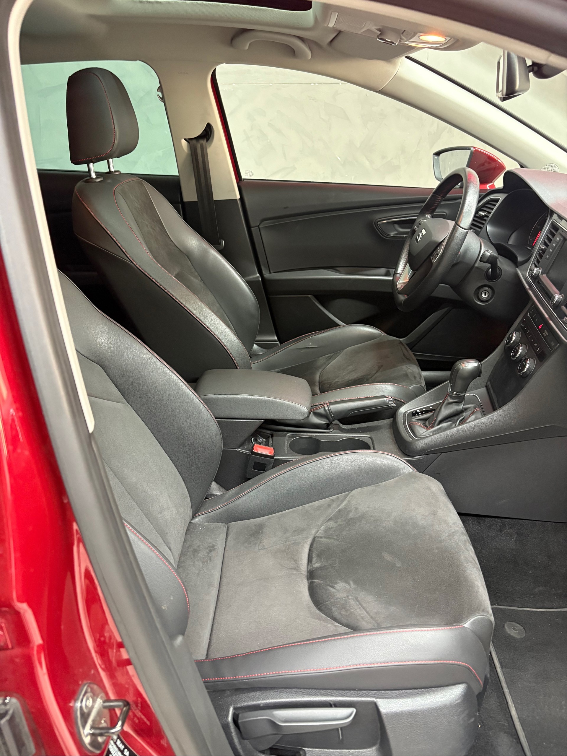 SEAT Leon 2.0 TDI FR DSG-image-9