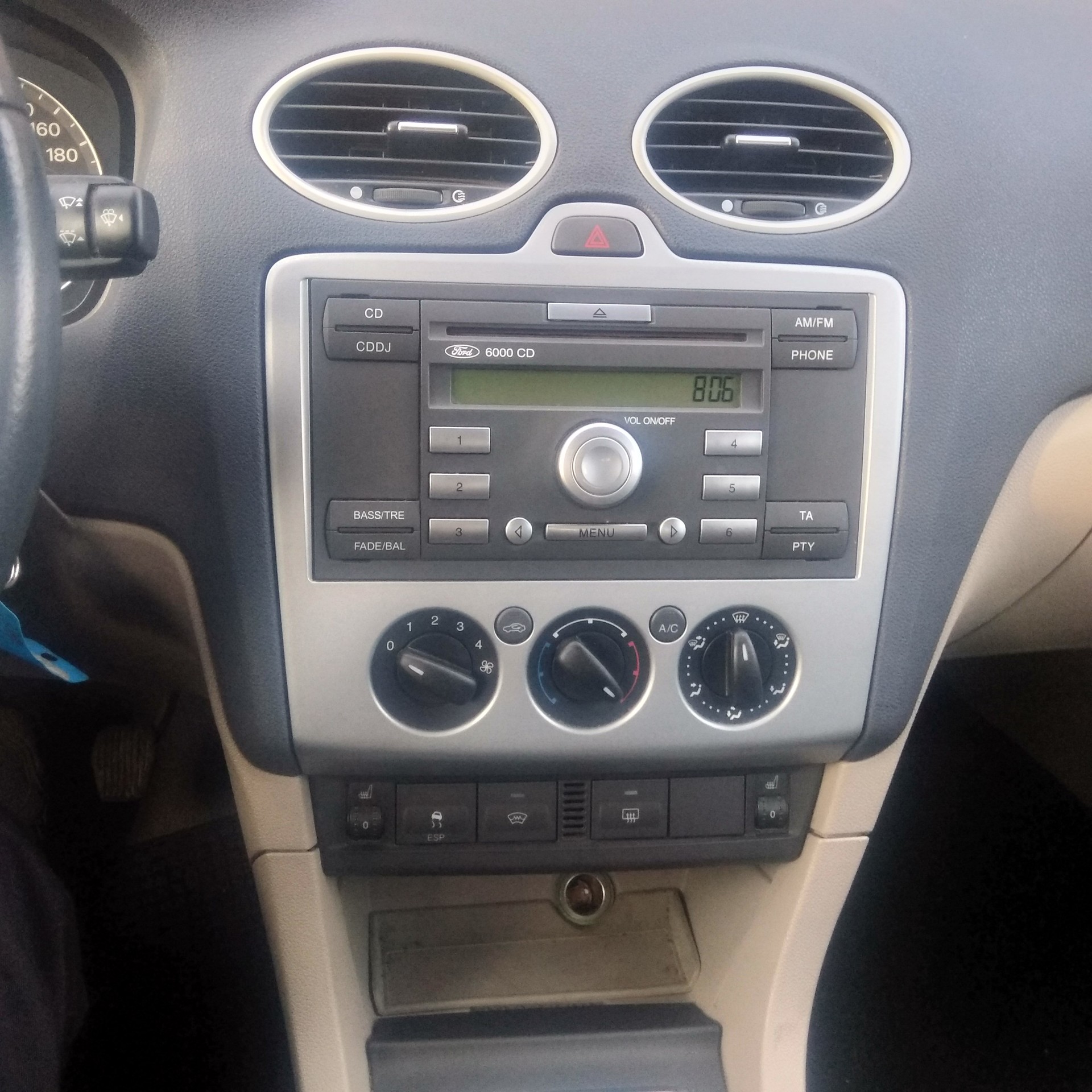 FORD Focus 2.0i Carving-image-12